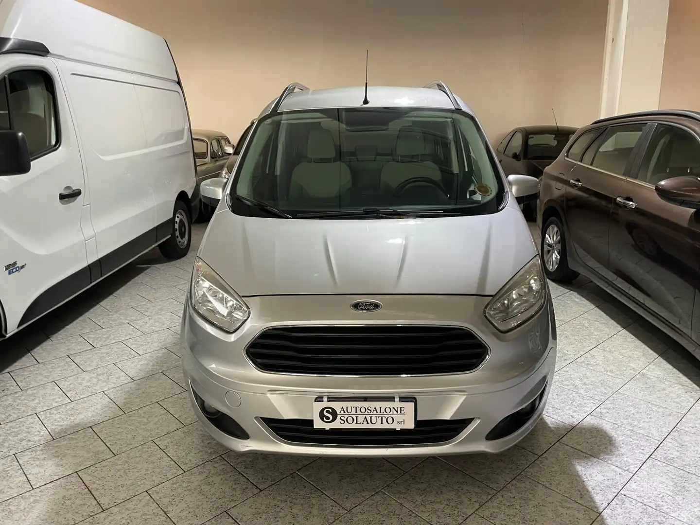 Ford Tourneo Courier 1.5 TDCI 75 CV Titanium Navy Argento - 2