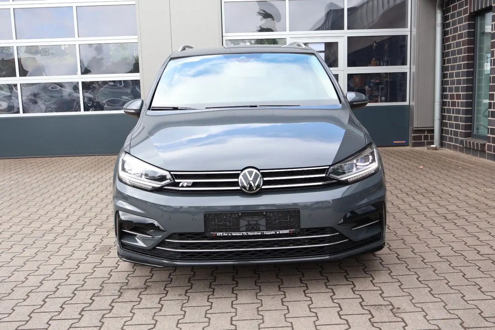 Volkswagen Touran Highline DSG/7-Sitzer/AHK/LED/Kamera Gris - 2