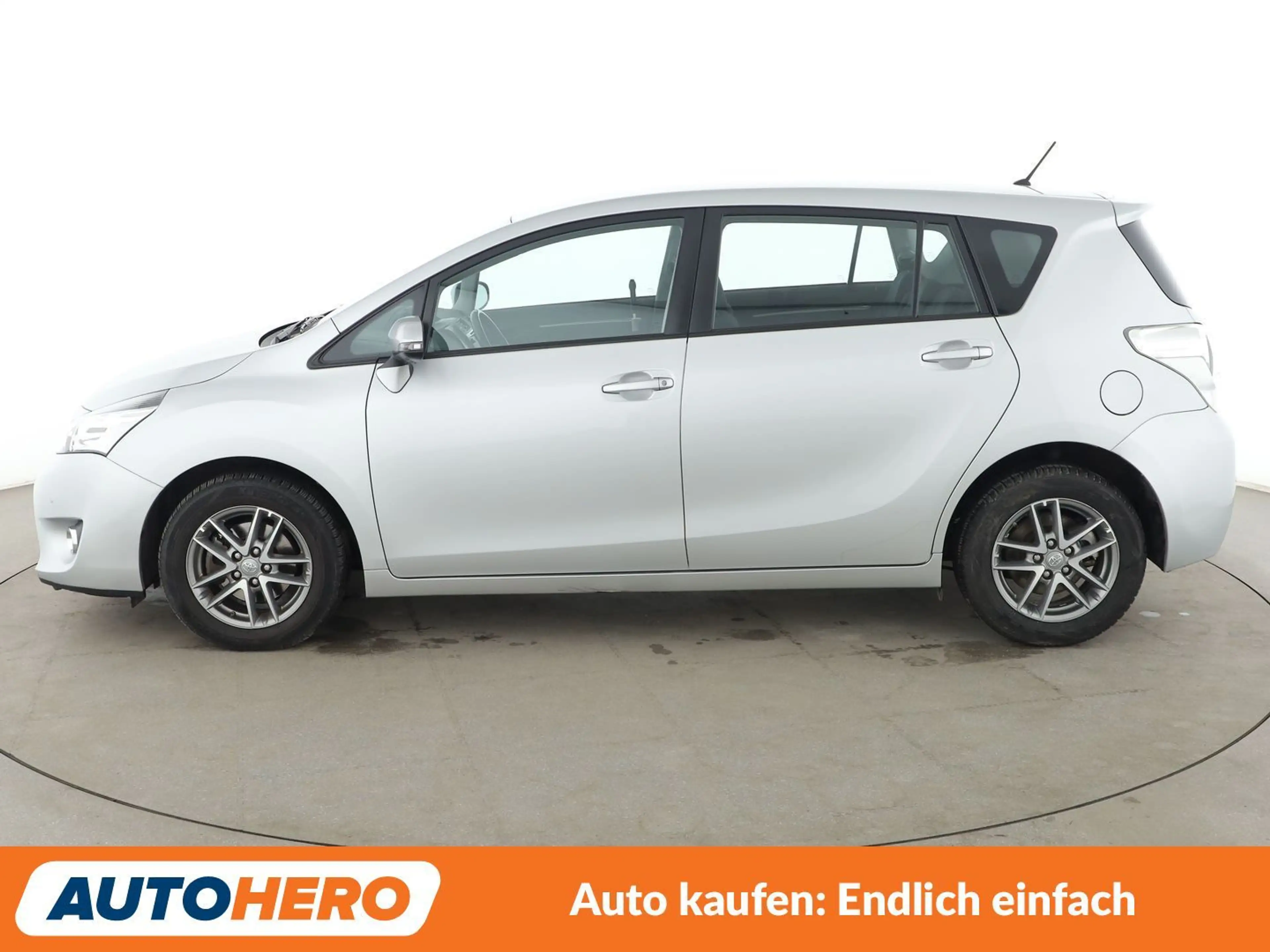 Toyota Verso 1.6 D-4D Comfort*TEMPO*CAM*PDC*SHZ*ALU*KLIMA* — photo 3