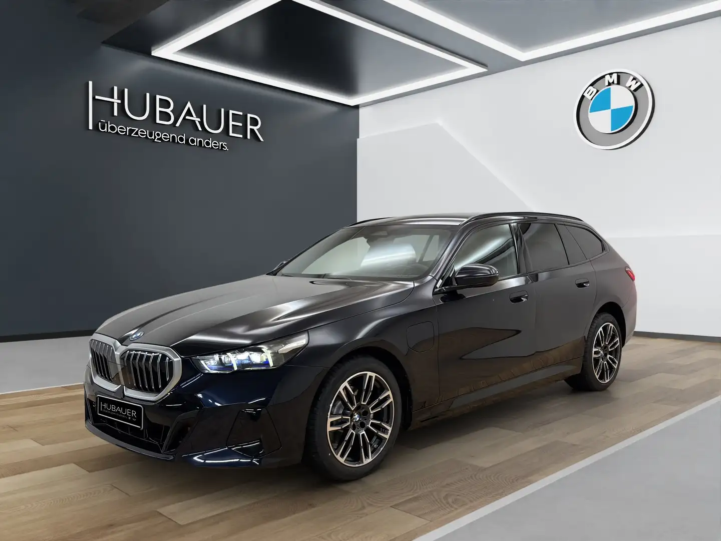 BMW 530 e Touring [M Sport, AHK, ACC, RFK, h&k Sound] Schwarz - 1