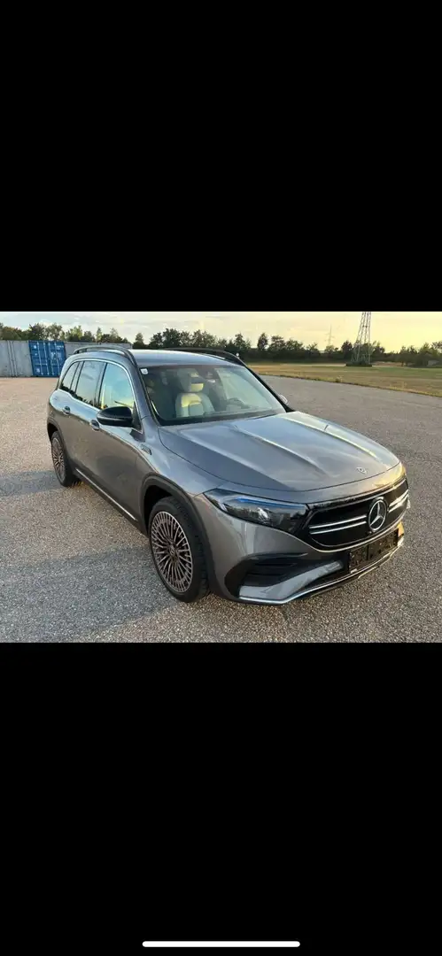Mercedes-Benz EQB 300 4MATIC 66,5kWh Aut. Grau - 2