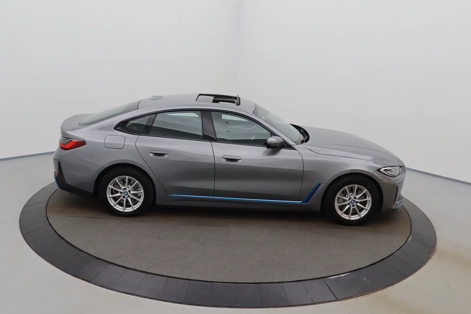 BMW i4 eDrive40 LEDER/CUIR LED GPS PDC CAM OD/TO Sportzet Сірий - 2