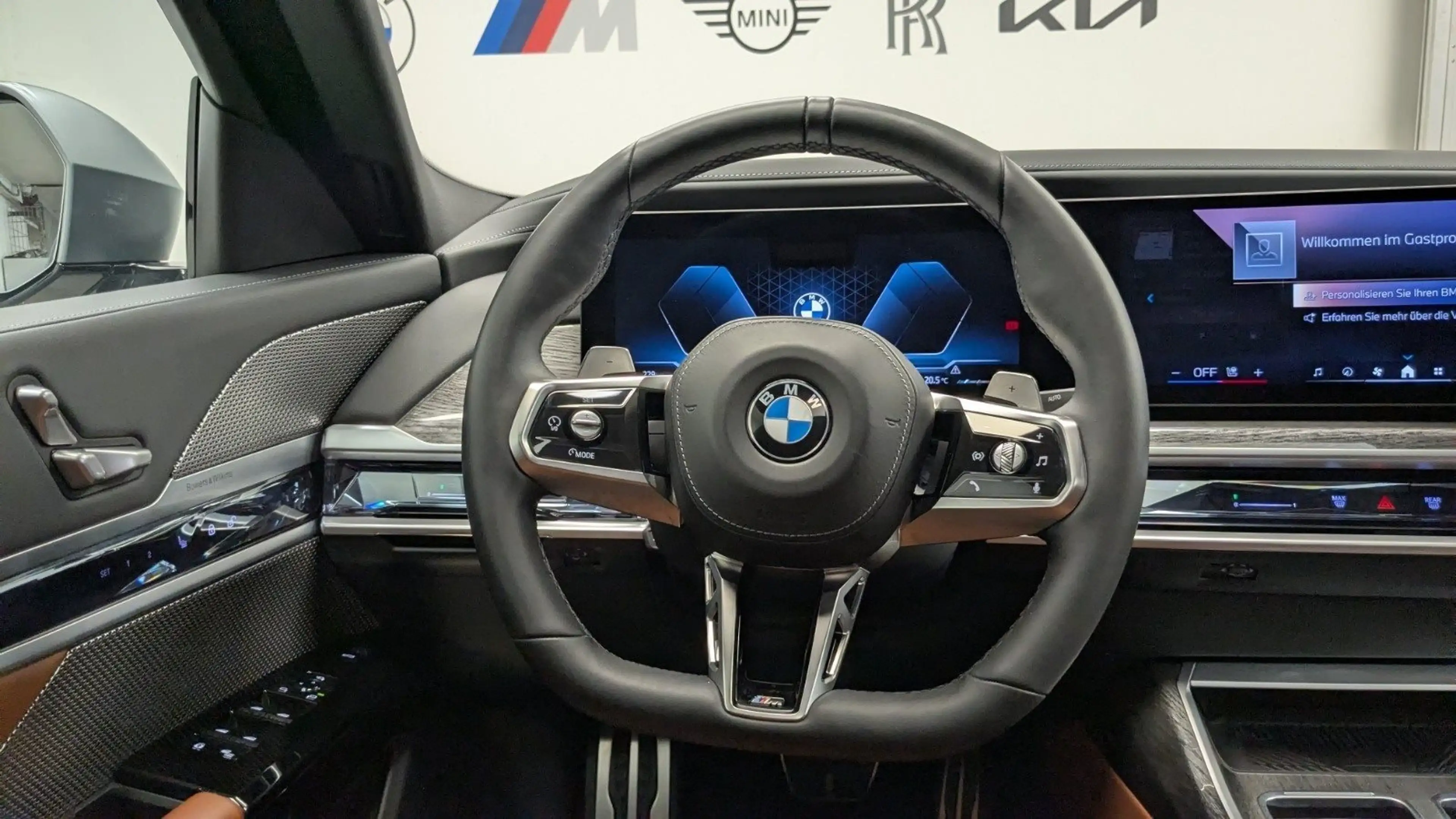 BMW 740 d xDrive M Sport Pro DA Prof PA Prof TV 22'' — photo 11