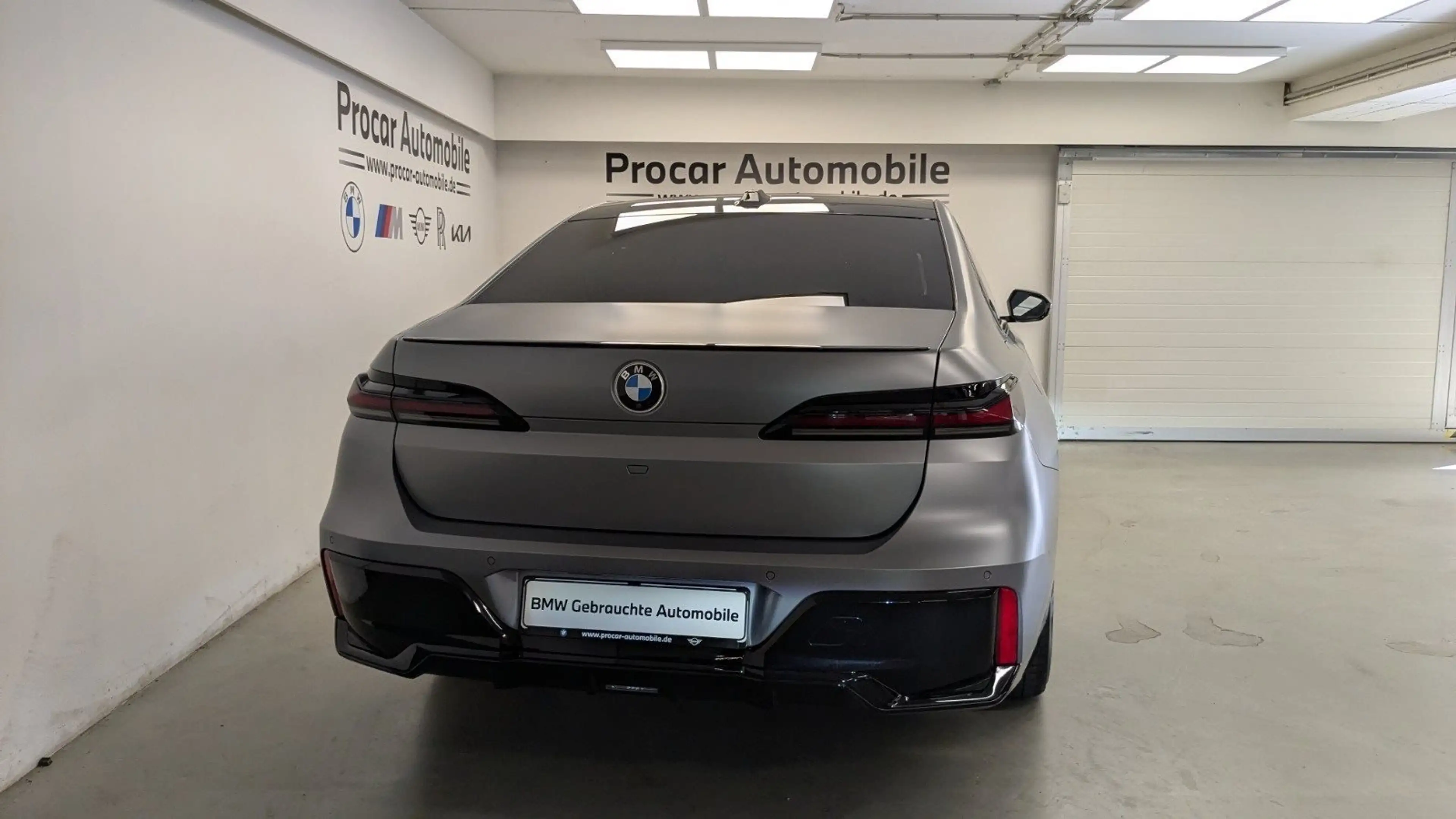 BMW 740 d xDrive M Sport Pro DA Prof PA Prof TV 22'' — photo 4