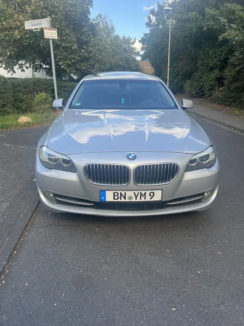 BMW 520 520d Efficient Dynamics Edition Silber - 1