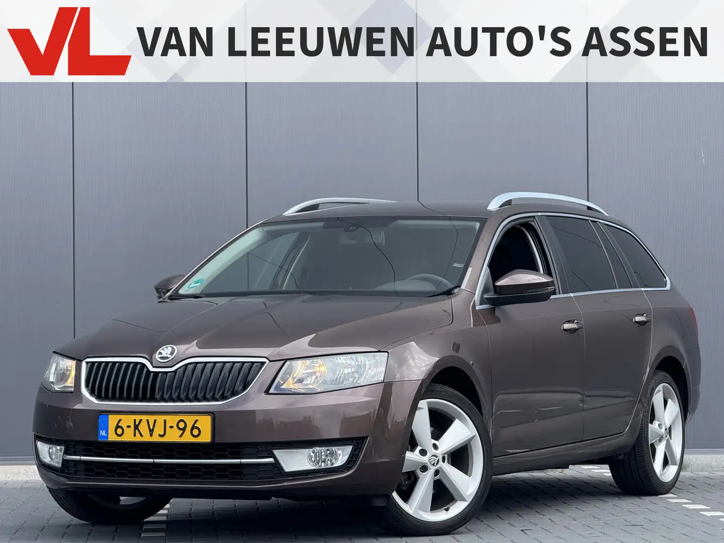Skoda Octavia Combi 1.2 TSI Greentech Elegance | Nieuw binnen | Bruin - 1