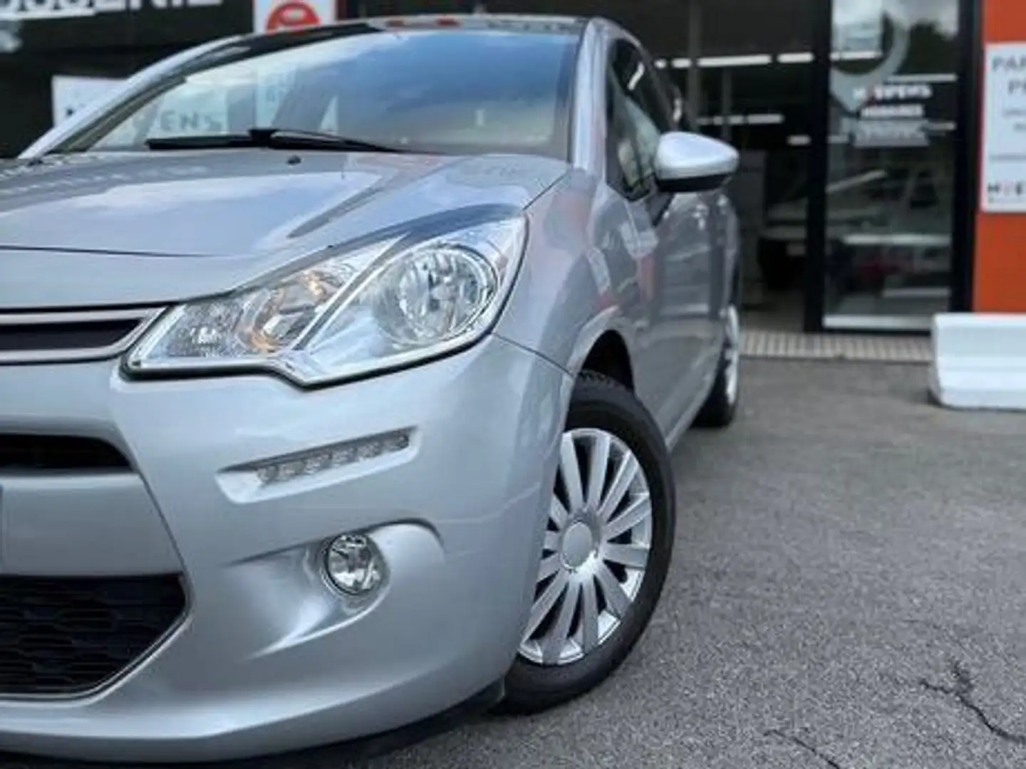 Citroen C3 1.2 VTi Exclusive Gris - 2
