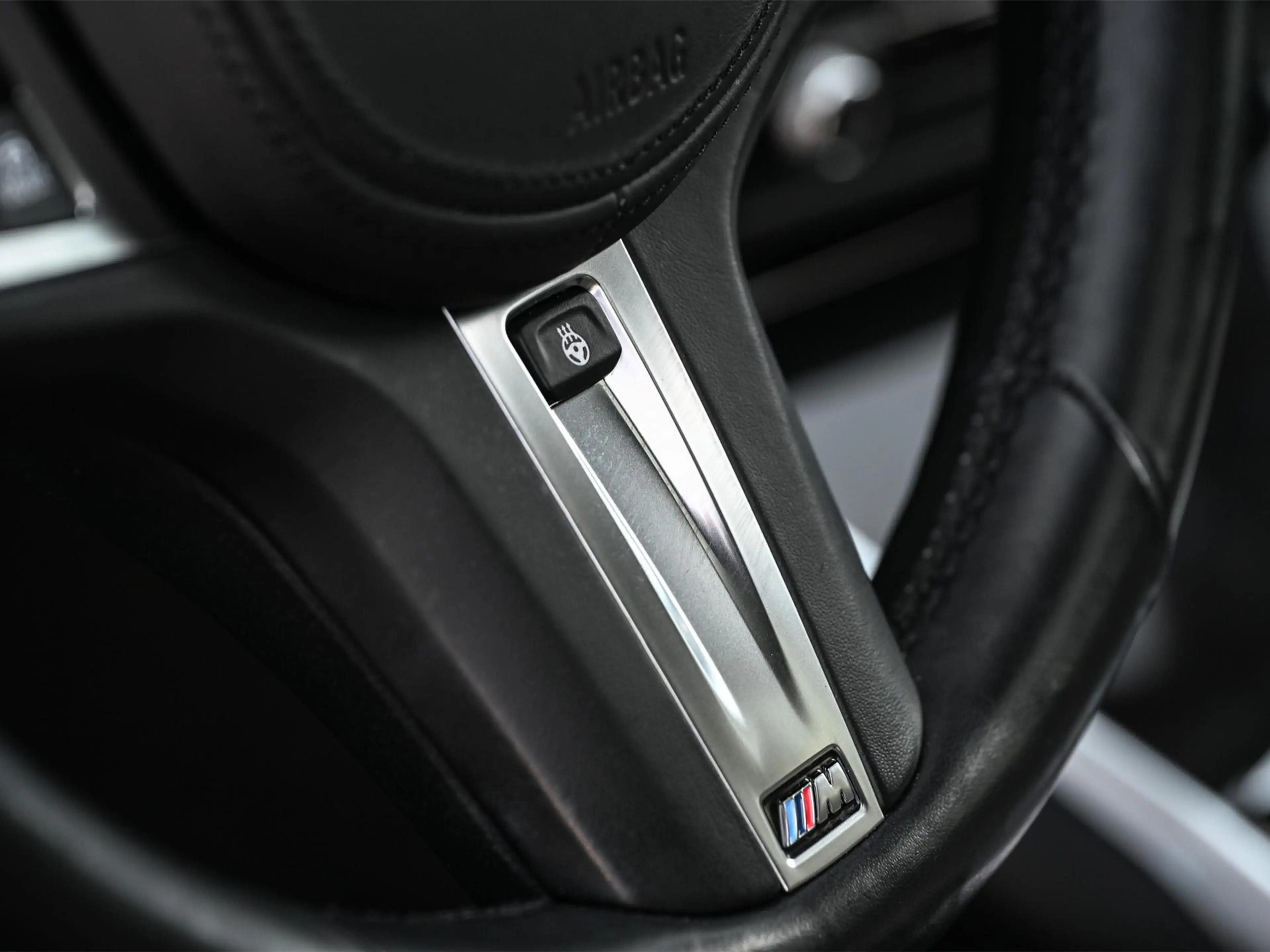 BMW 330 3-serie 330i High Executive M-Sport Pro | Panorama — photo 15