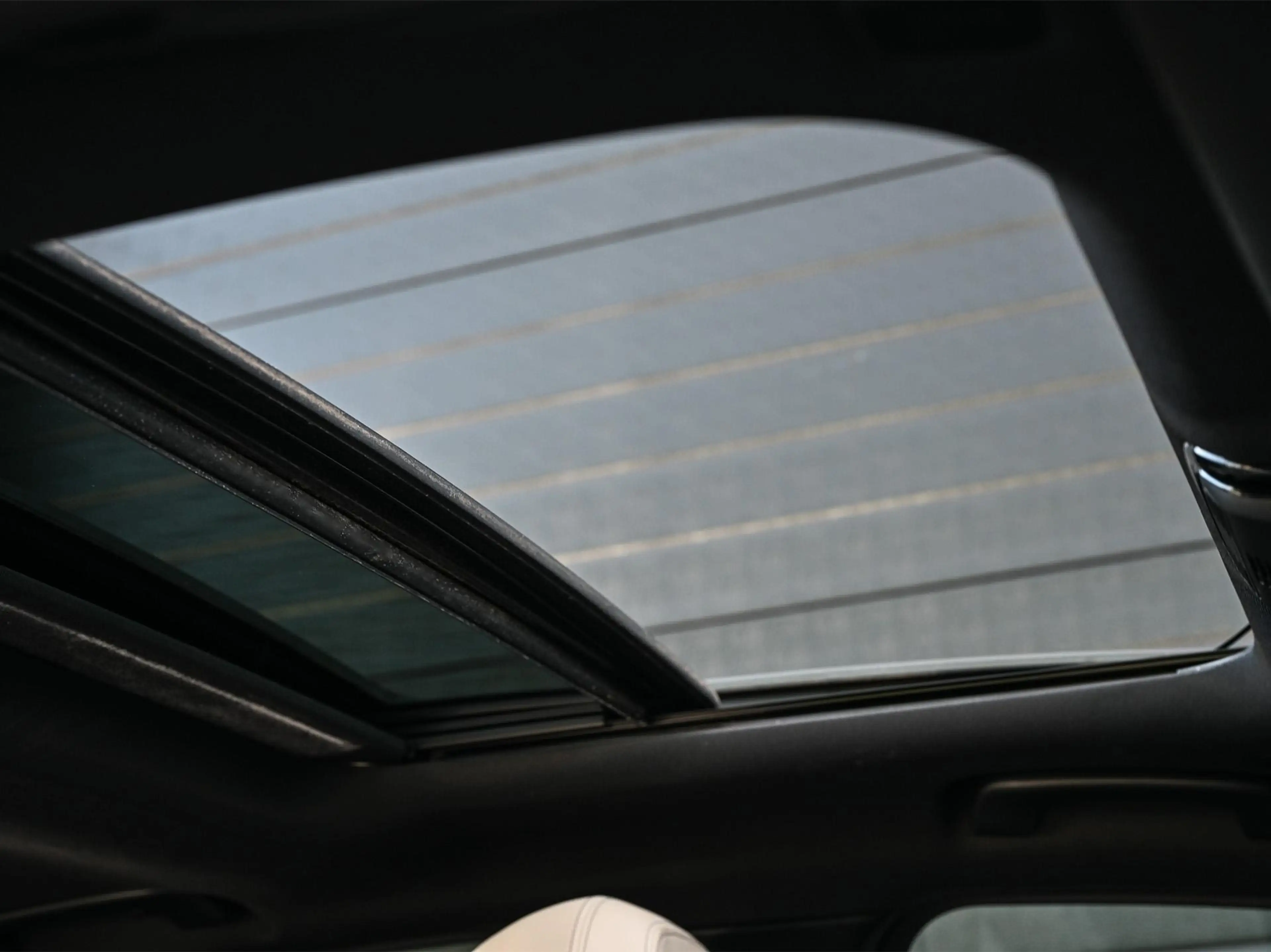 BMW 330 3-serie 330i High Executive M-Sport Pro | Panorama — photo 2