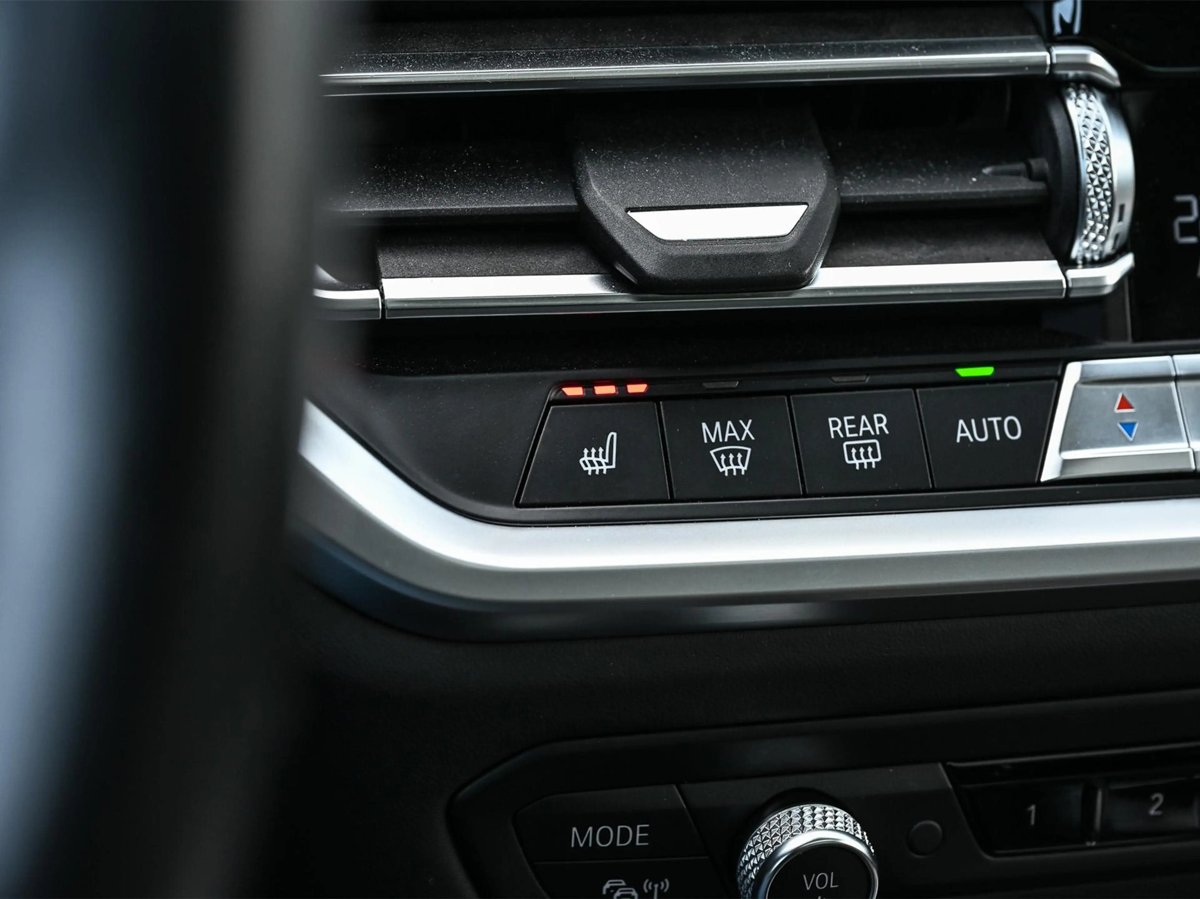 BMW 330 3-serie 330i High Executive M-Sport Pro | Panorama — photo 13