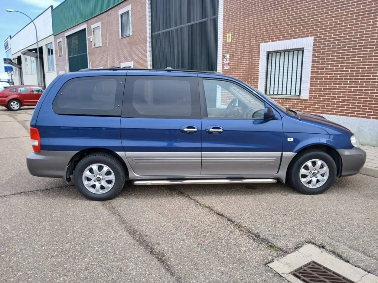 Kia Carnival 2.9CRDI EX Blau - 2