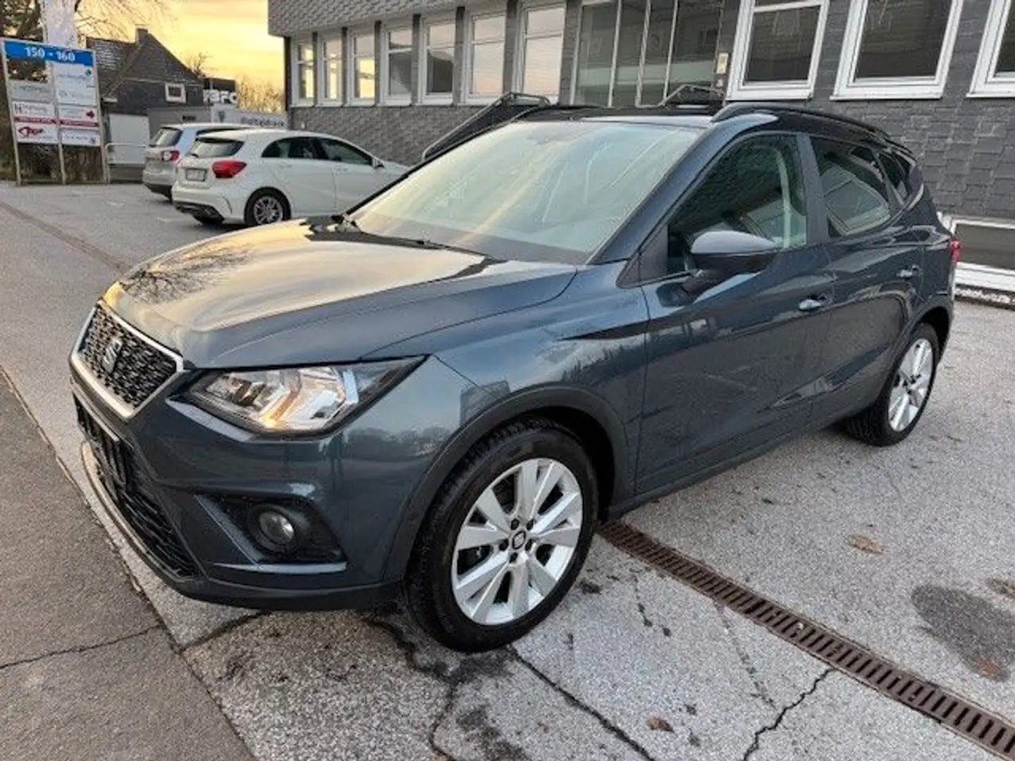 SEAT Arona Style Gris - 2
