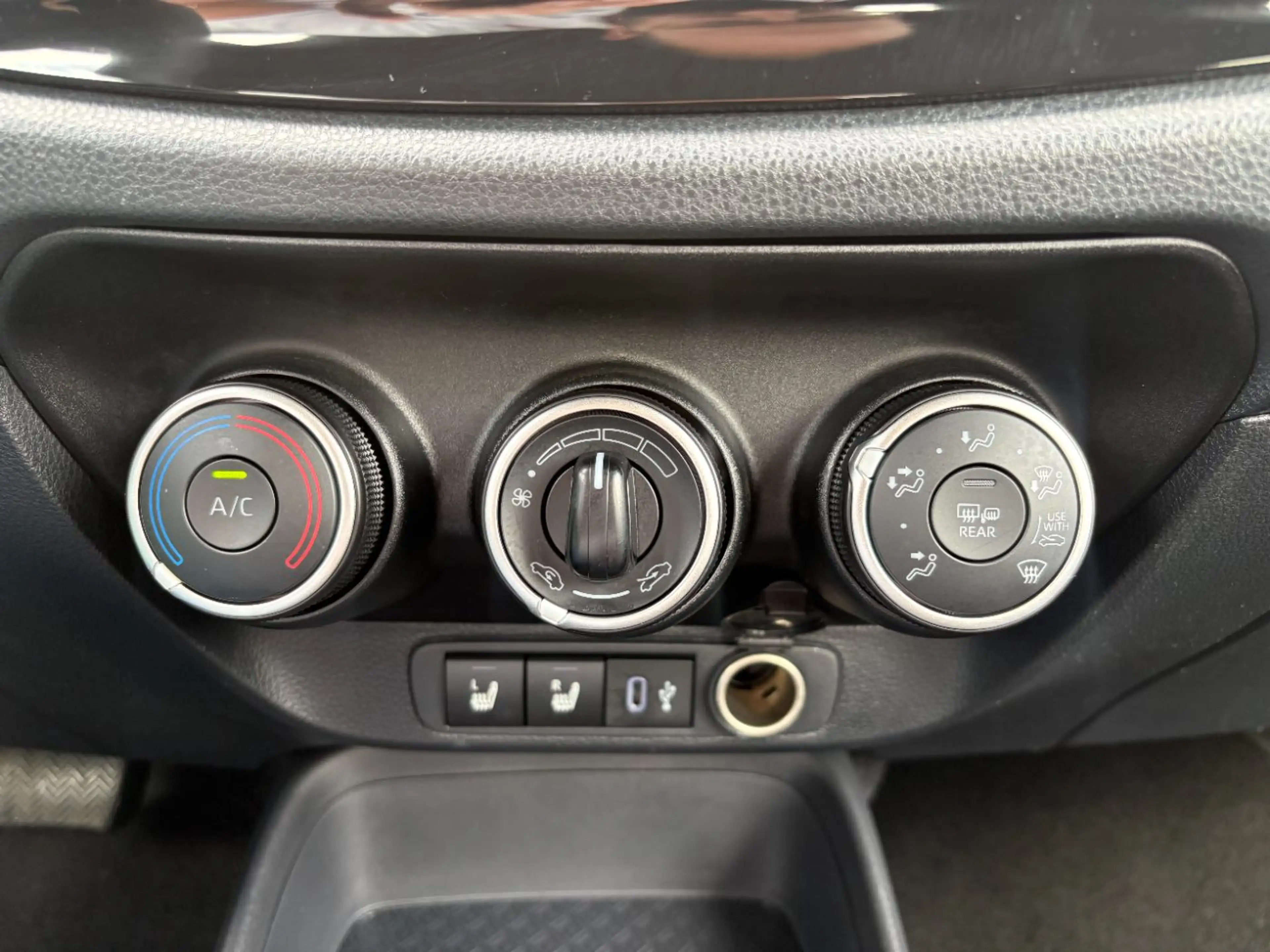 Toyota Aygo X 1.0 Business Edition Kamera, AppleCarPlay — photo 12