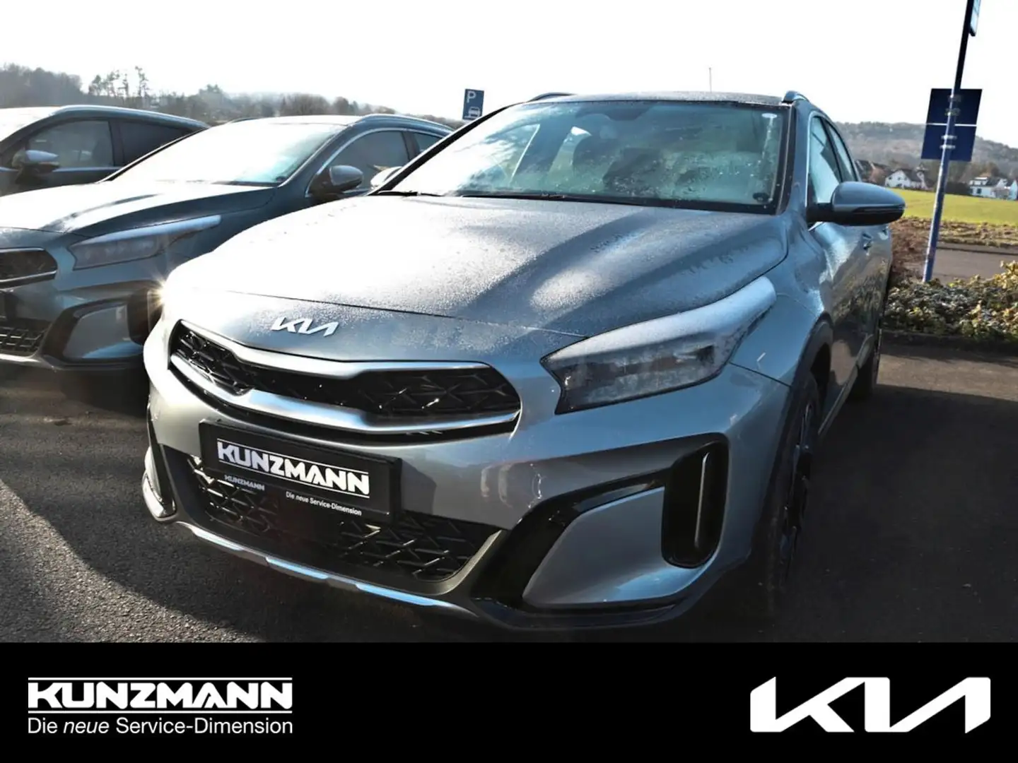 Kia XCeed 1.5T DCT Spirit Navi Kamera JBL ACC Silber - 1