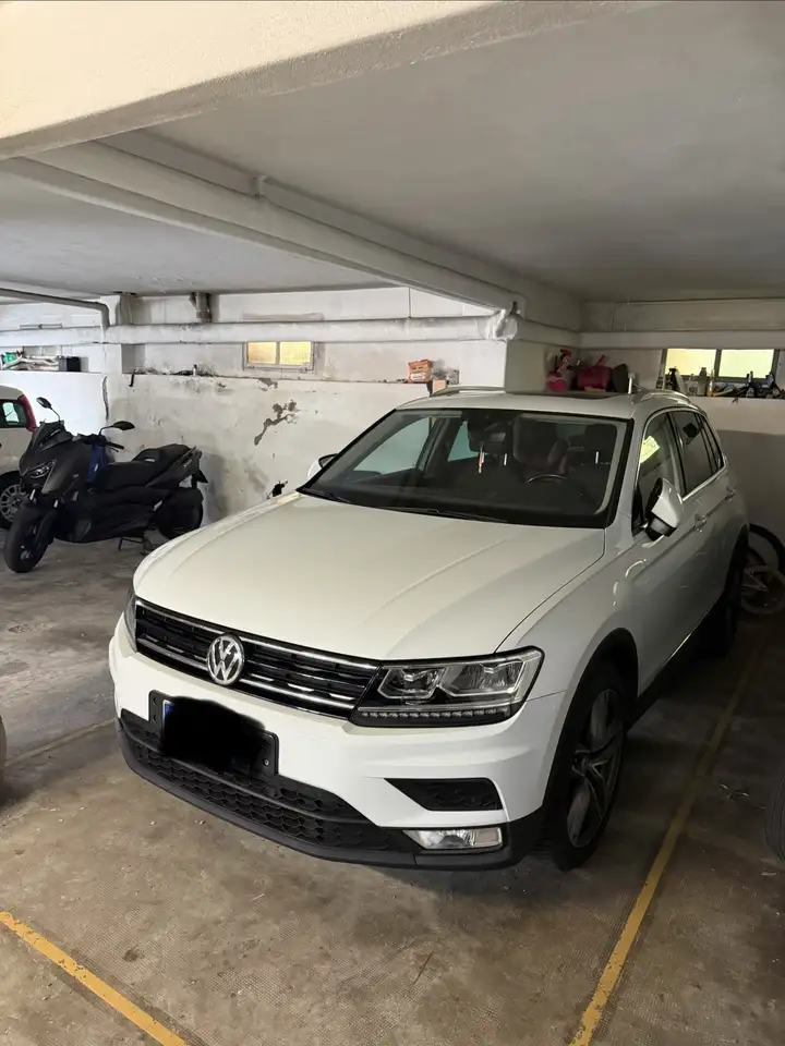 Volkswagen Tiguan 1.6 tdi Business 115cv — photo 1 of 6