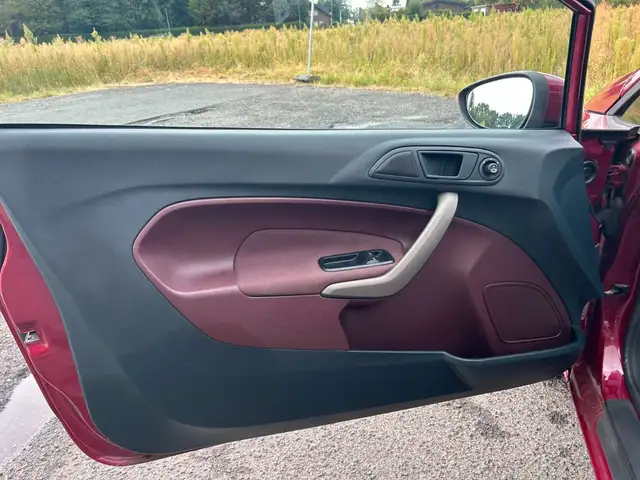 Ford Fiesta view 13