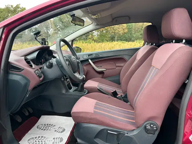 Ford Fiesta view 11