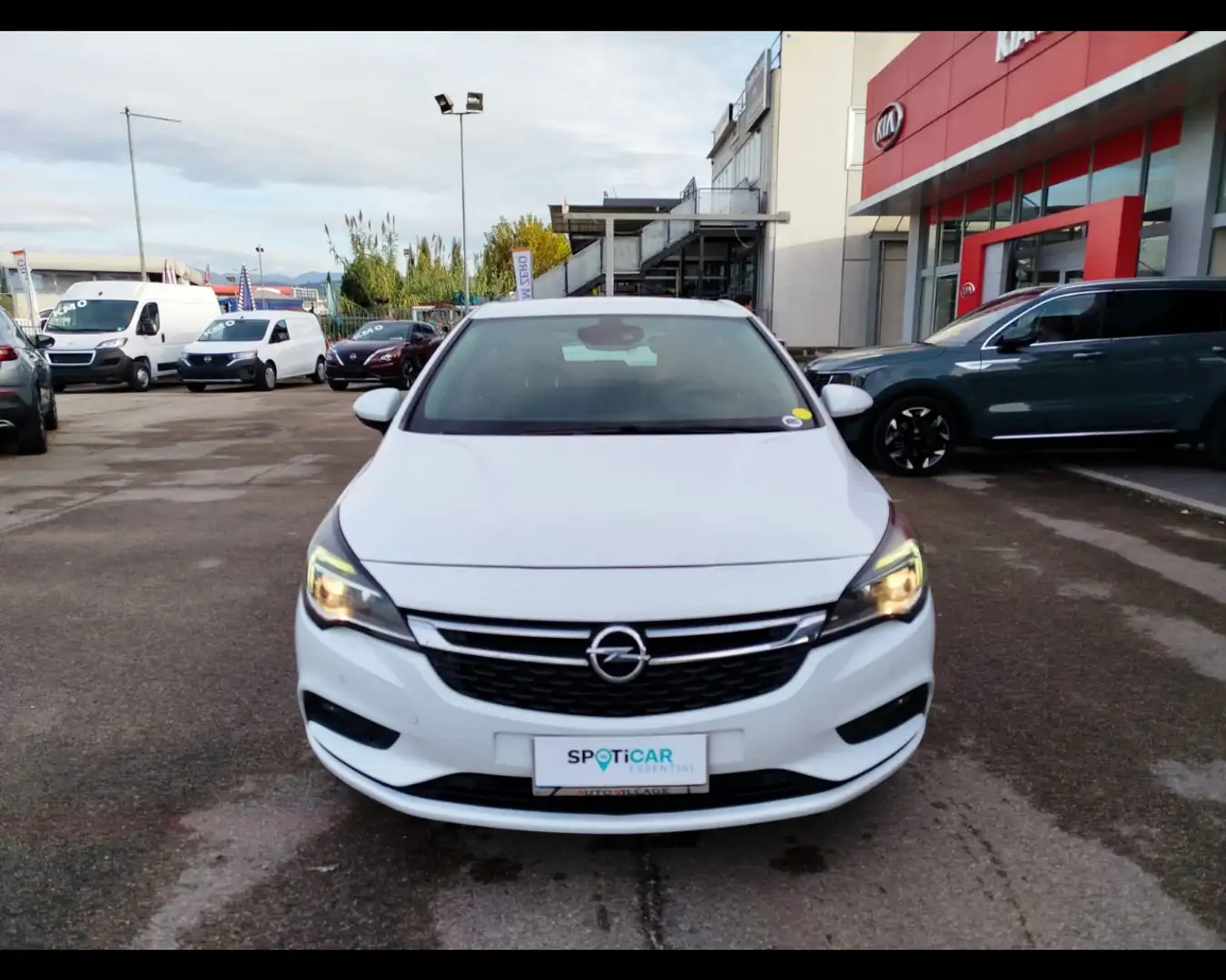 Opel Astra 5 Porte 1.6 CDTI Innovation Bianco - 2