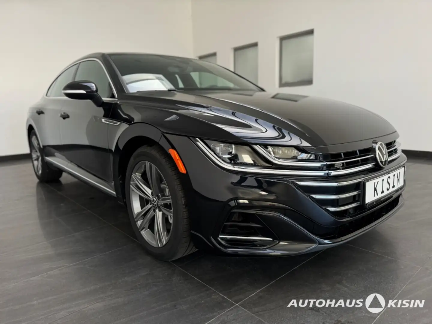 Volkswagen Arteon 2.0 TFSI DSG R Line /ACC /CAM /Navi /CarPlay crna - 2