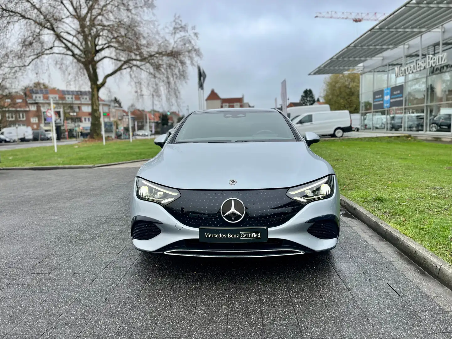 Mercedes-Benz EQE 350 90.6 kWh 350+ Launch Edi.Luxury Line Gris - 2