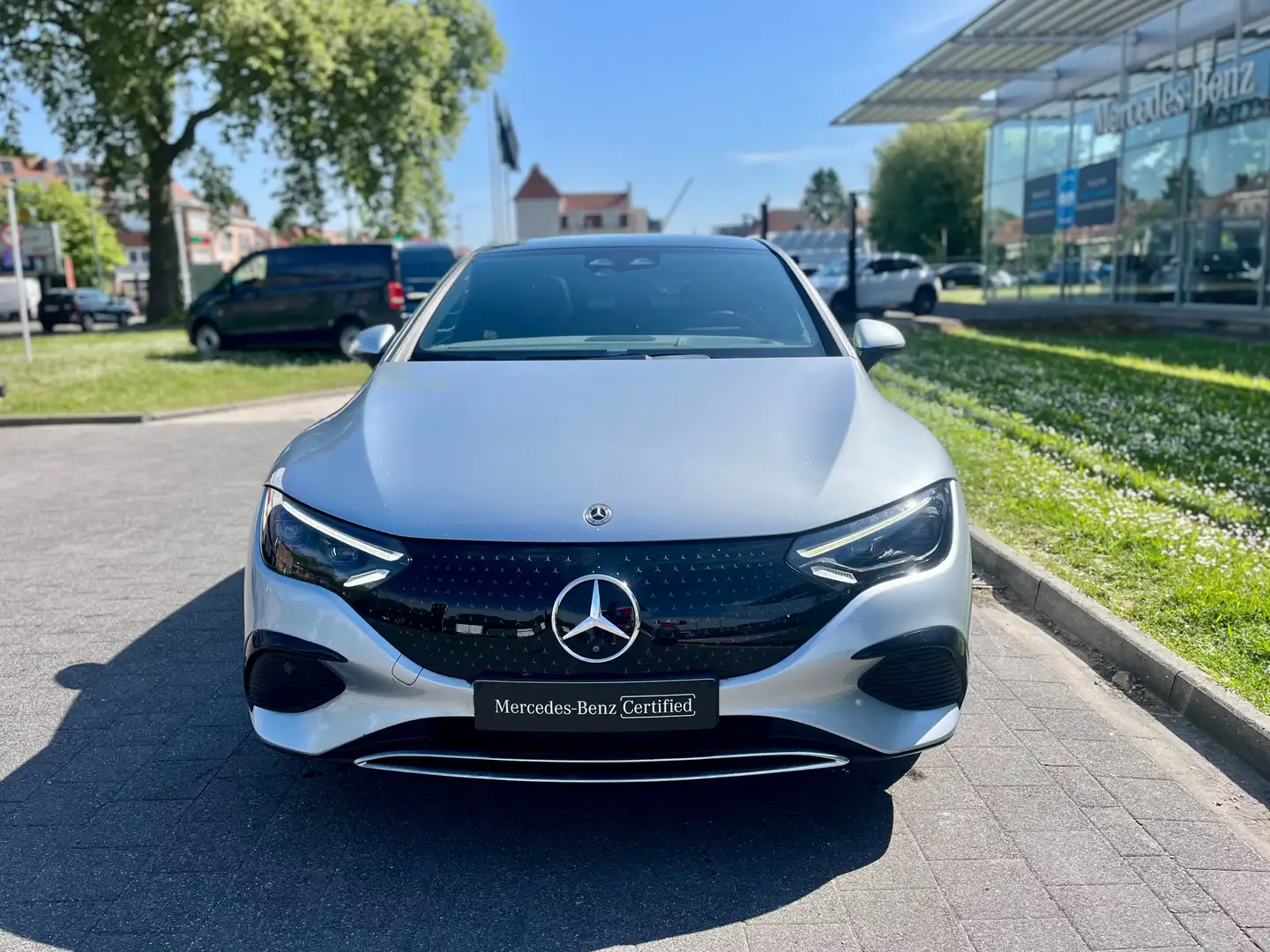 Mercedes-Benz EQE 350 90.6 kWh 350+ Launch Edi.Luxury Line Grijs - 2