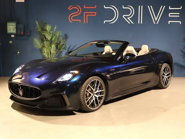 Maserati GranCabrio 3.0 V6 Trofeo