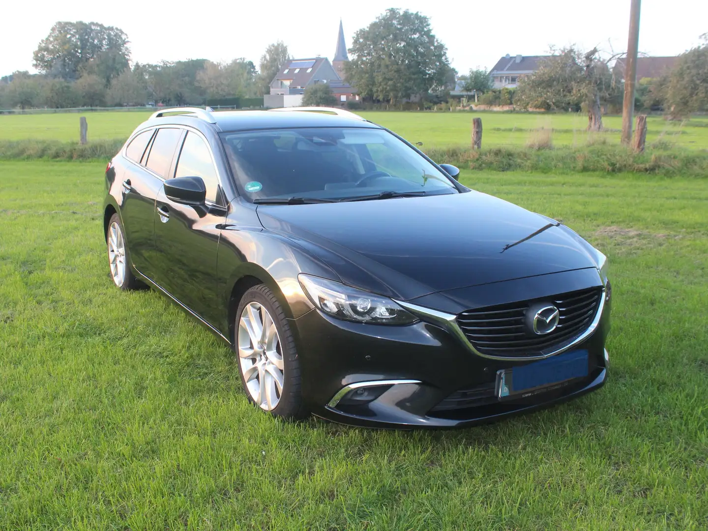 Mazda 6 6 Kombi Diesel SKYACTIV-D Drive 150 i-ELOOP Nakama Schwarz - 1