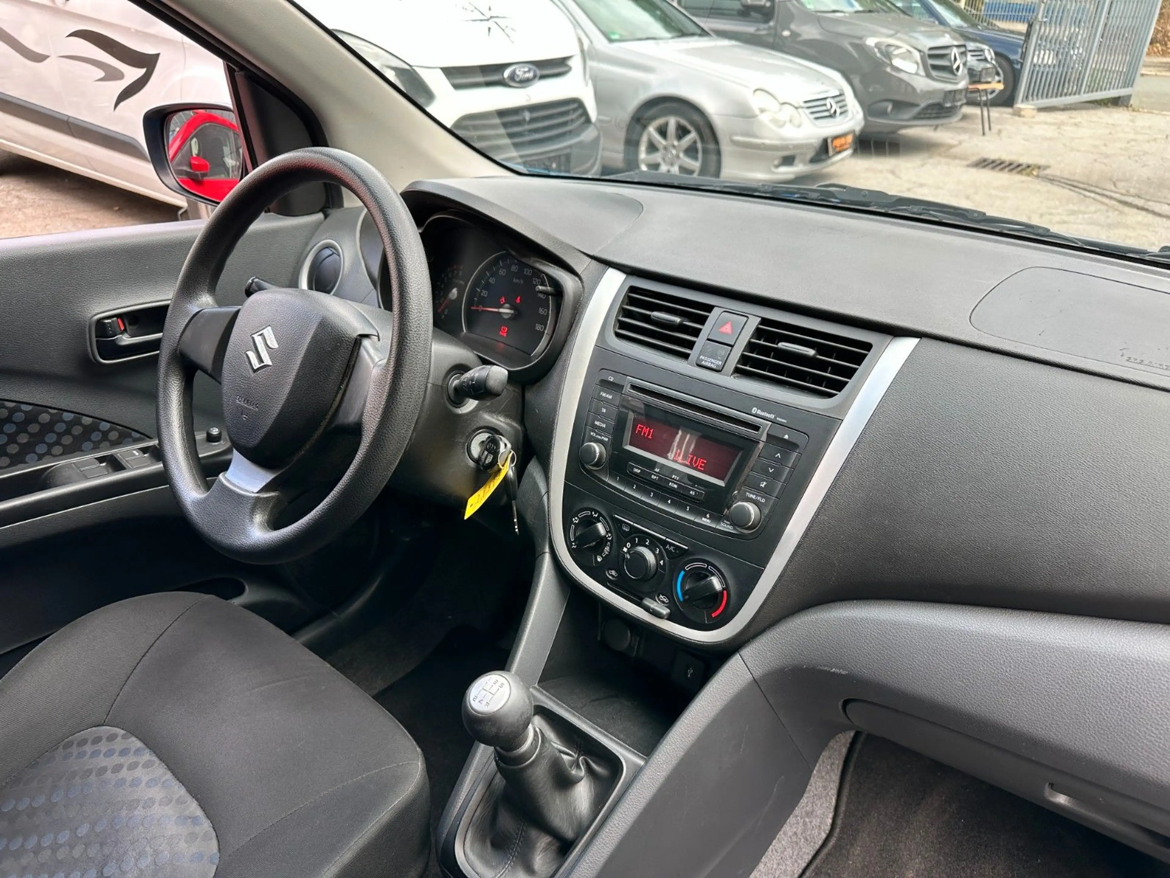 Suzuki Celerio Basis 1 Hand — photo 9