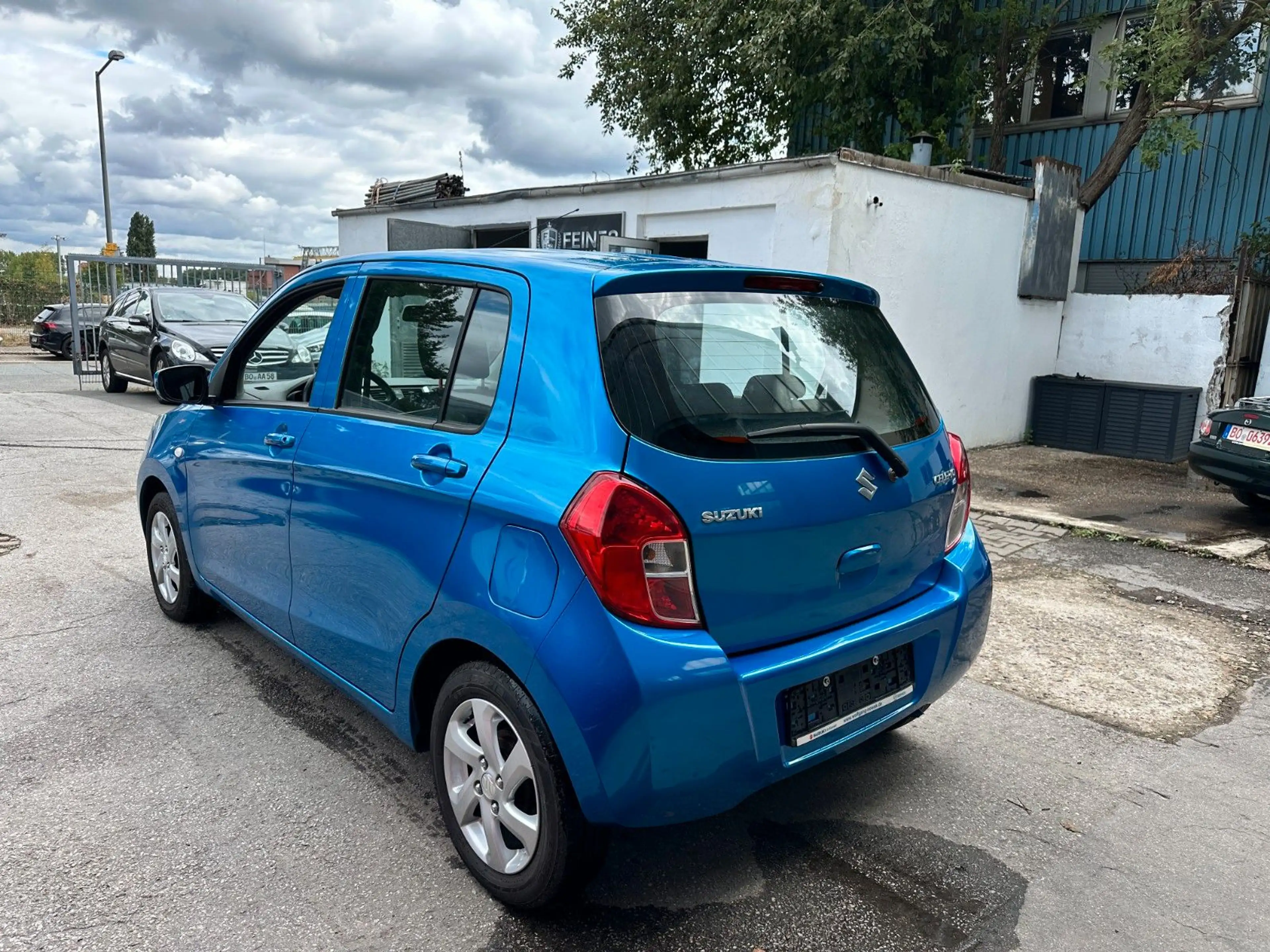 Suzuki Celerio Basis 1 Hand — photo 3