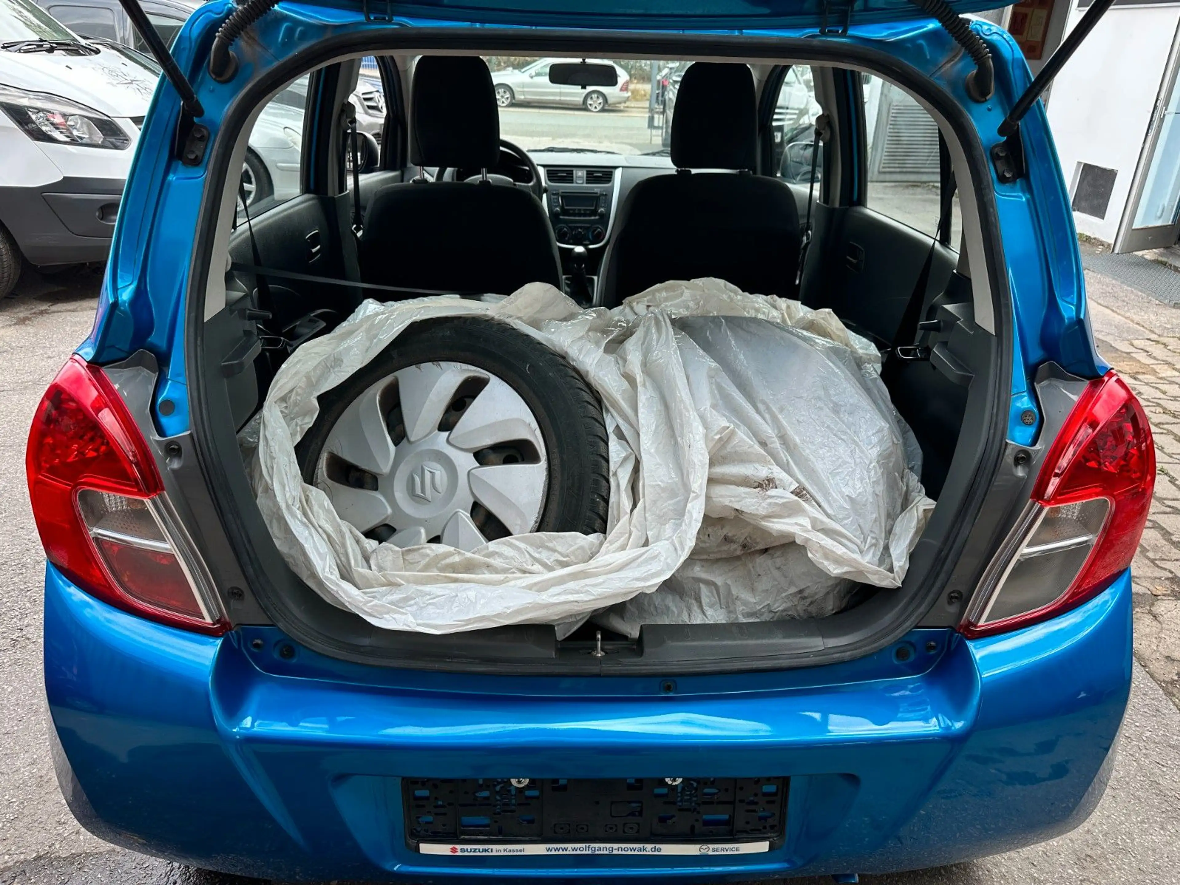 Suzuki Celerio Basis 1 Hand — photo 13