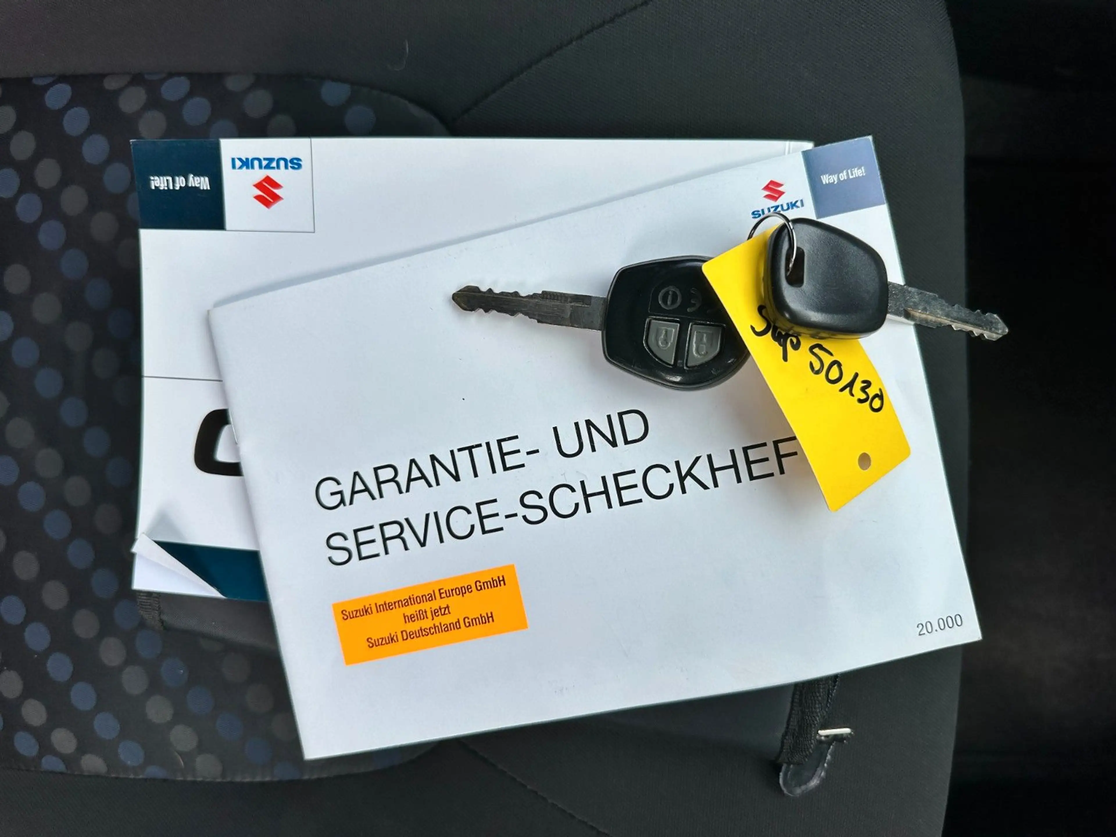 Suzuki Celerio Basis 1 Hand — photo 14