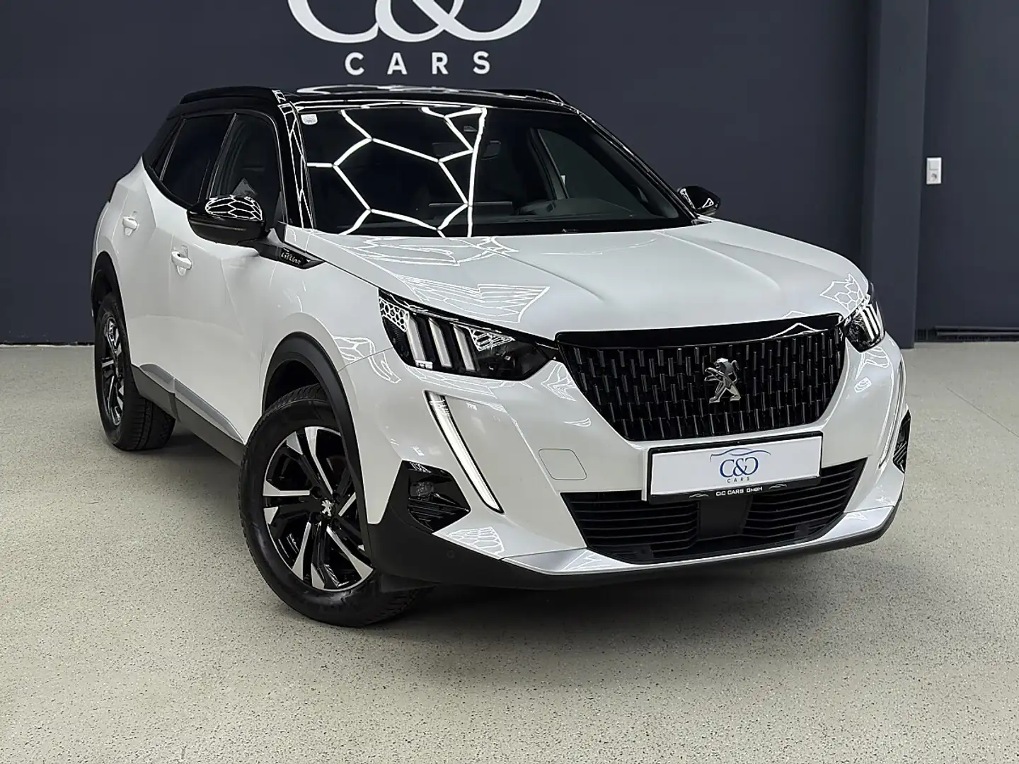 Peugeot 2008 PureTech 130 S&S GT Line EAT8 Weiß - 1
