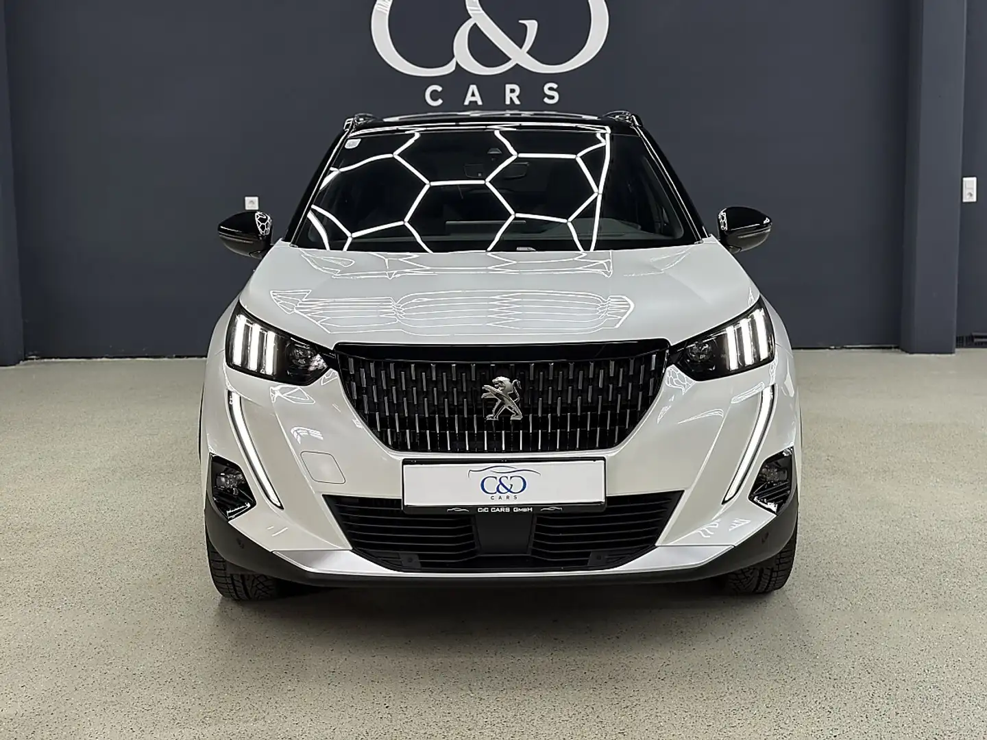 Peugeot 2008 PureTech 130 S&S GT Line EAT8 Weiß - 2