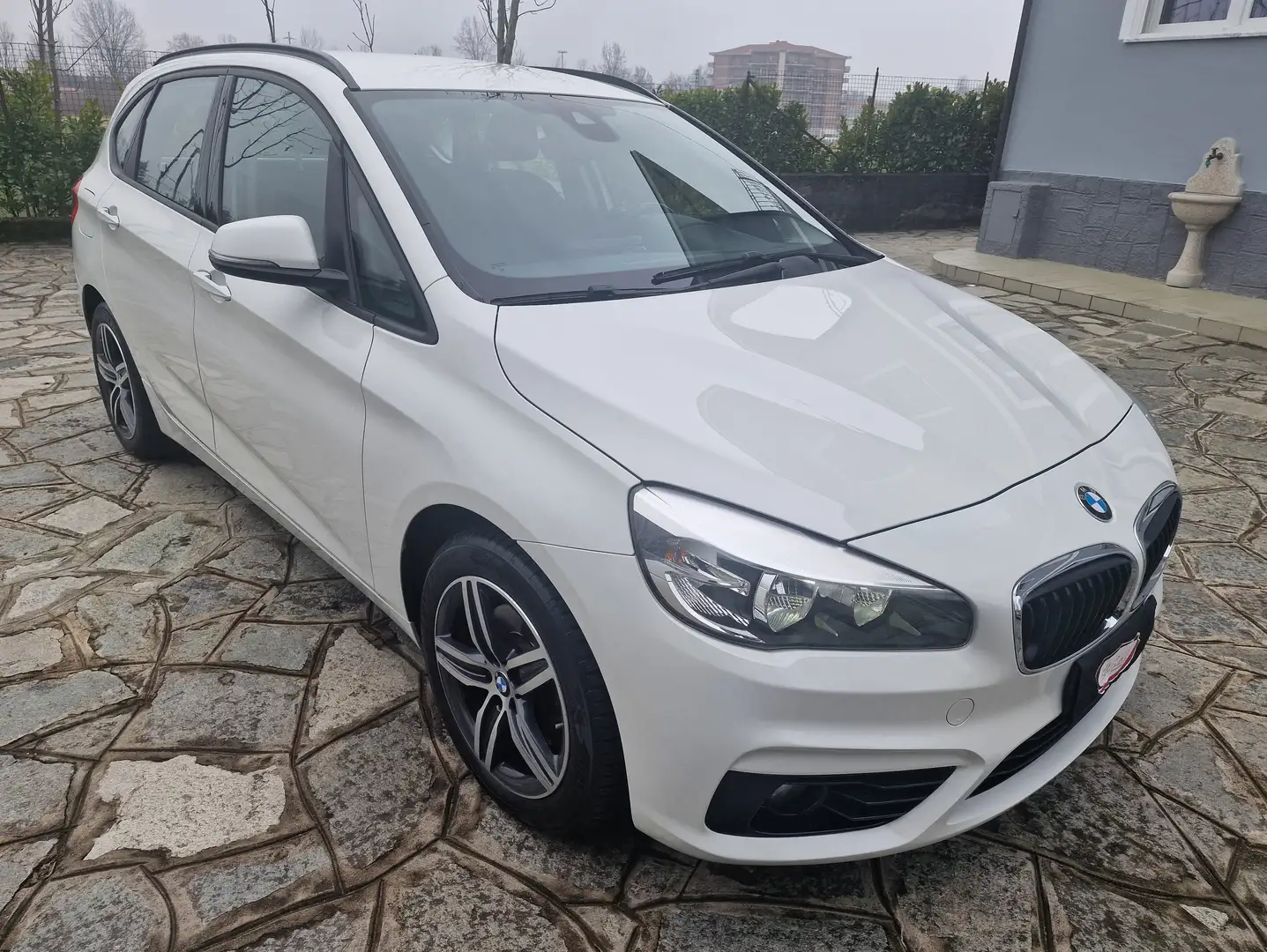 BMW 218 218i Active Tourer Sport 136cv UNICO PROPRIETARIO Bílá - 2