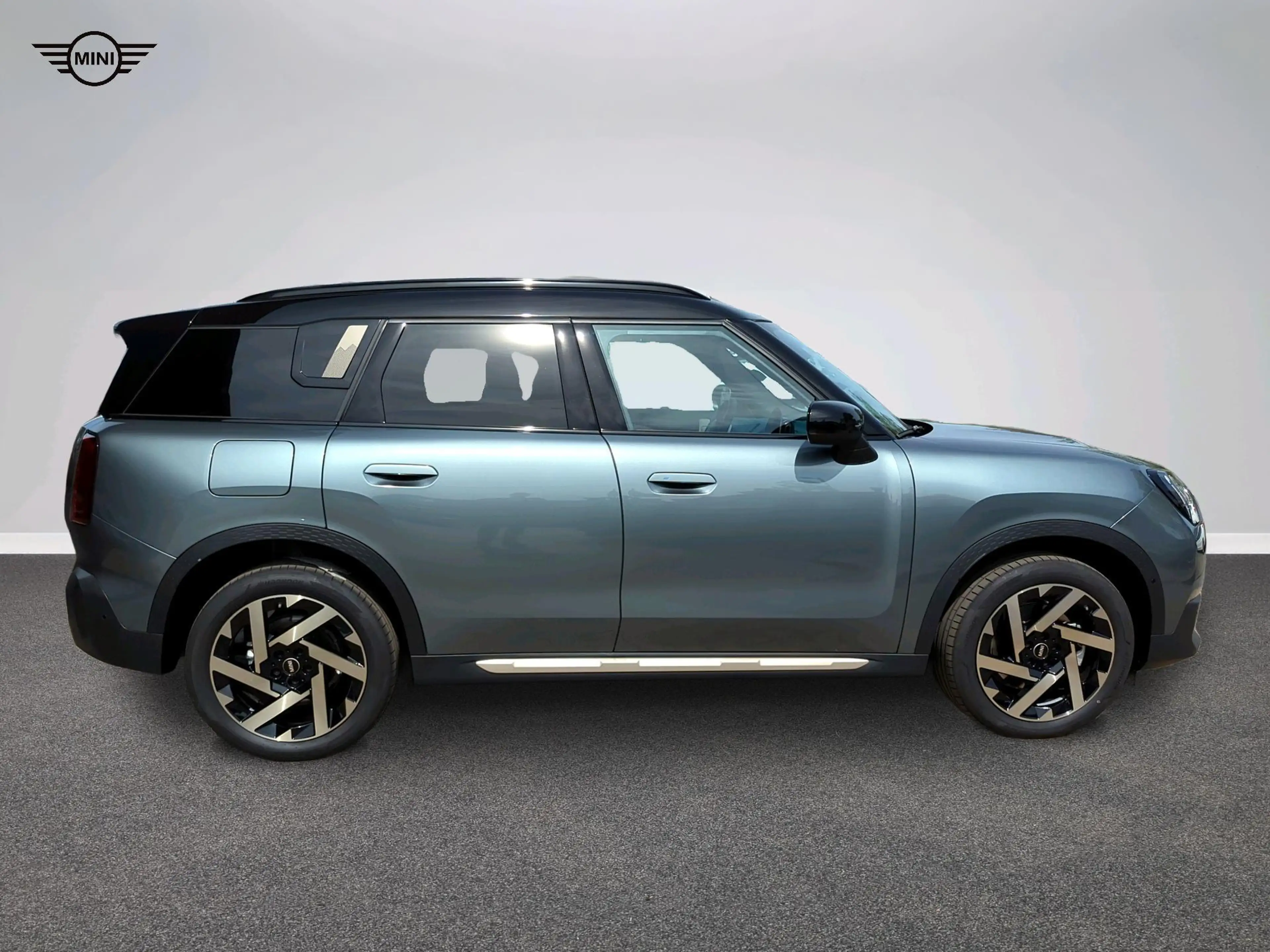 MINI Countryman C Favoured Trim — photo 3