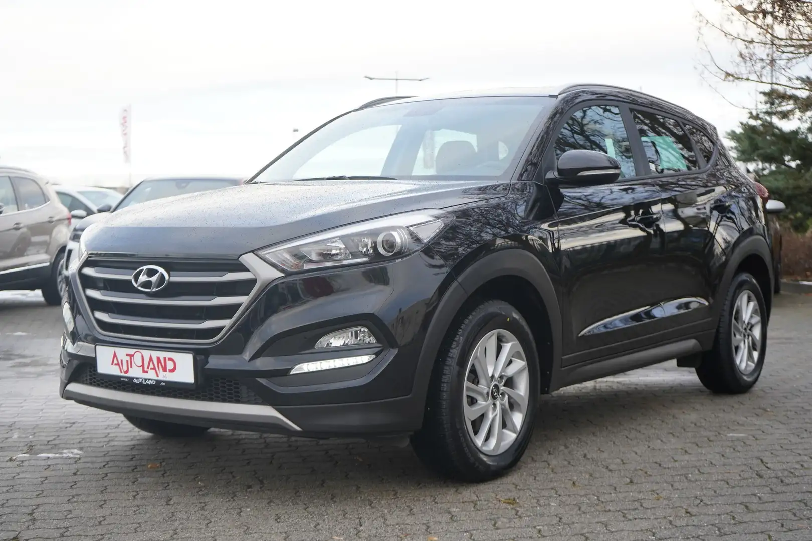 Hyundai TUCSON 1.6 GDI AAC Navi SHZ PDC Kamera Negru - 2
