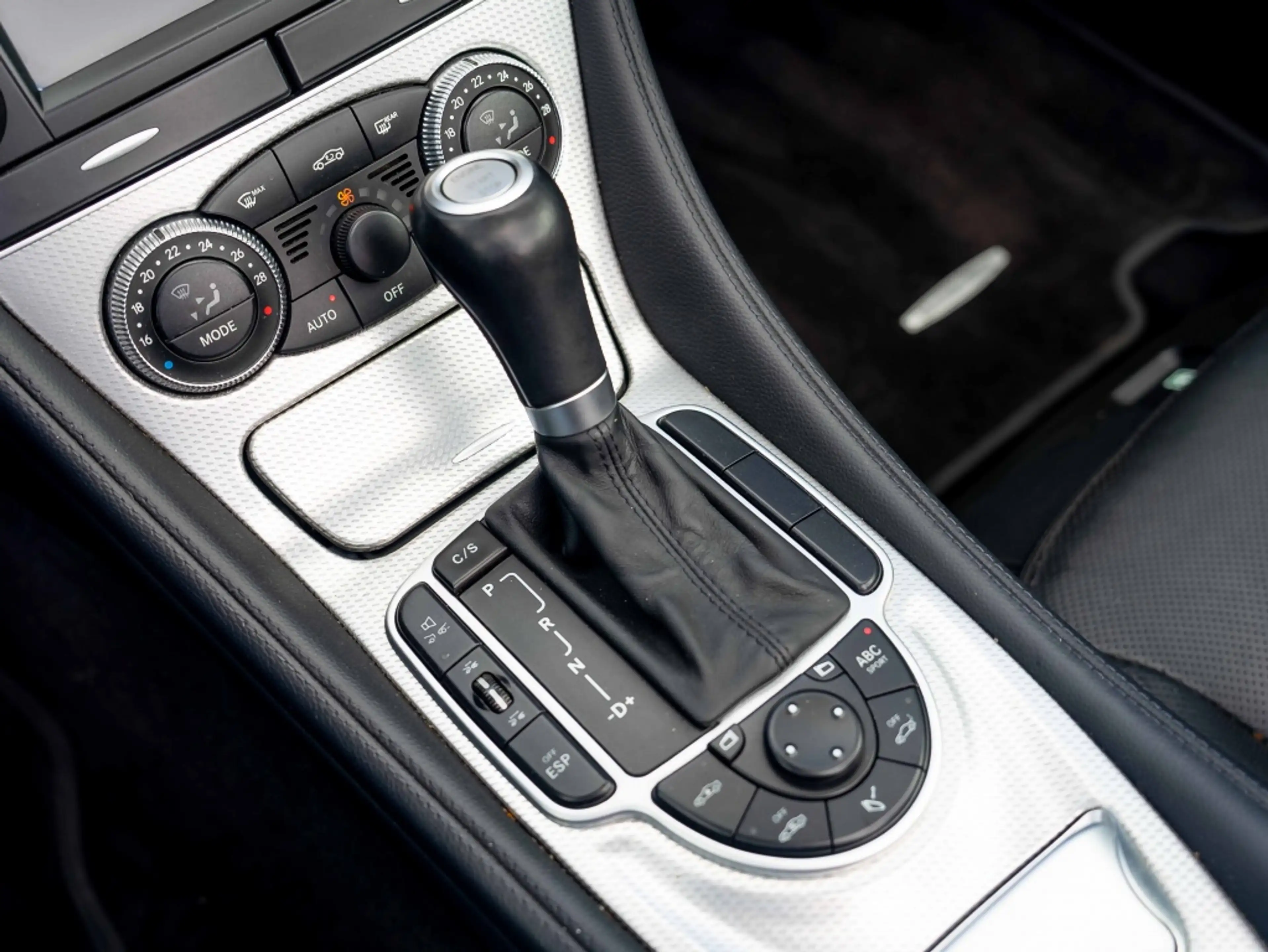 Mercedes-Benz SL 350 Roadster SL AMG | Harman & Kardon | Memory | Leer — photo 16