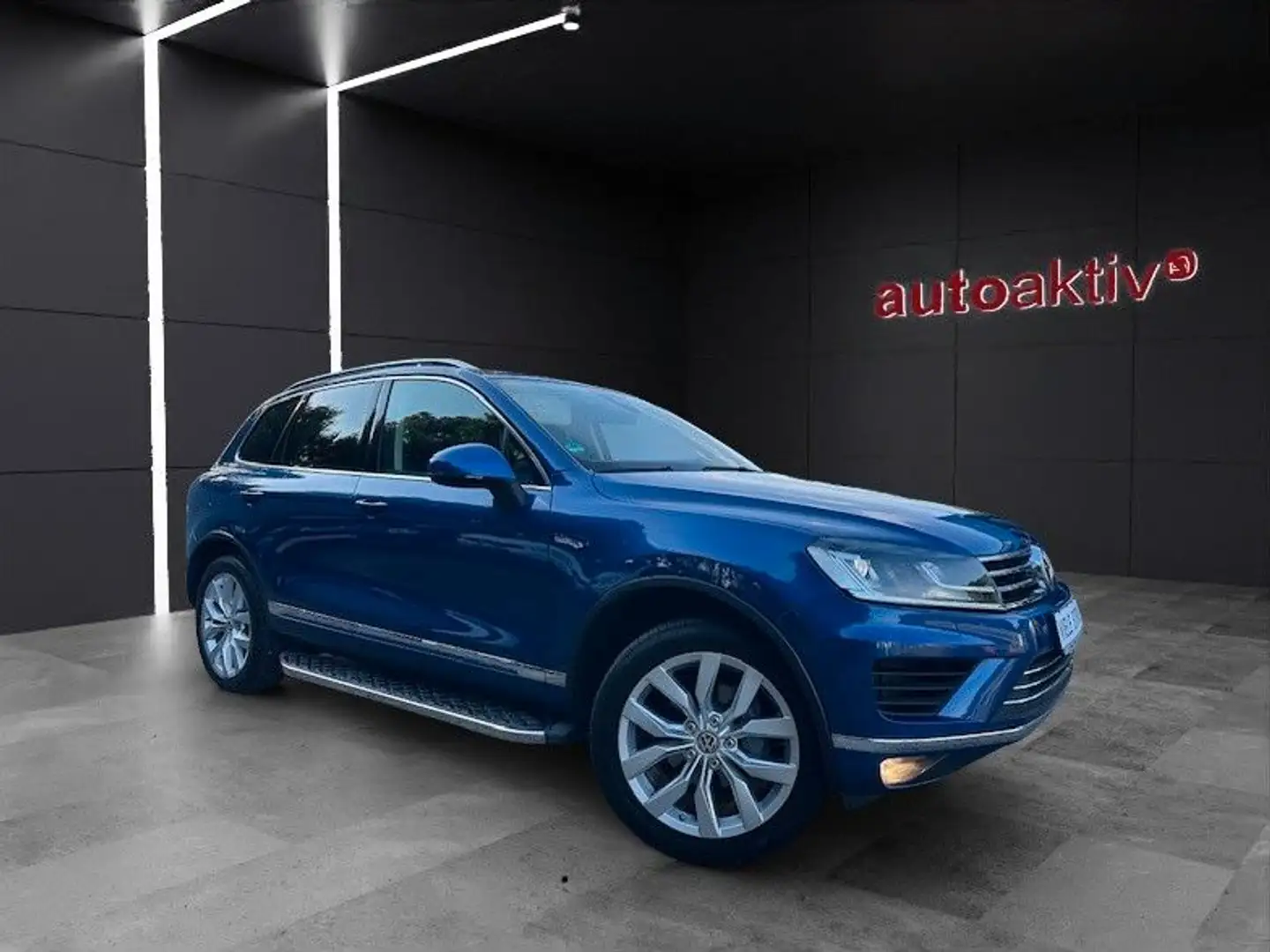 Volkswagen Touareg V6 TDI 4Mot/Voll Leder/AHK/Bi-Xenon/Navi Blau - 1