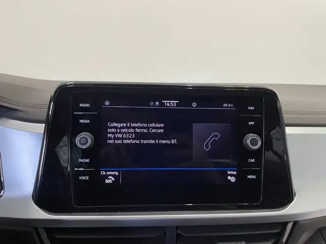 Volkswagen T-Roc view 13