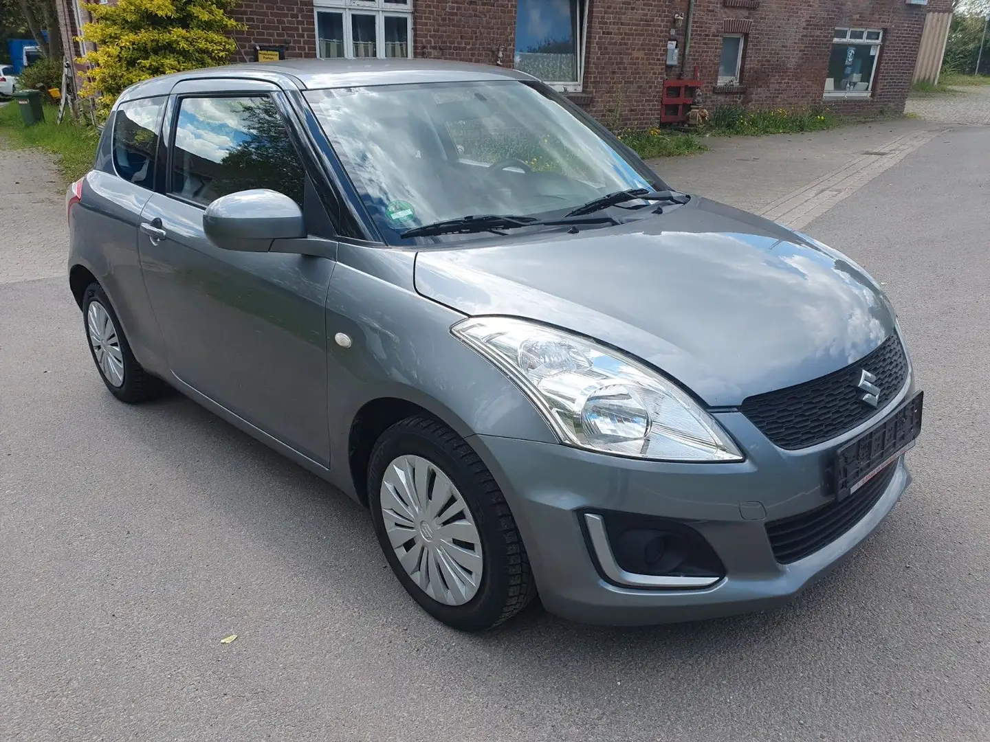 Suzuki Swift Club,Klima, wenig gelaufen Grau - 1