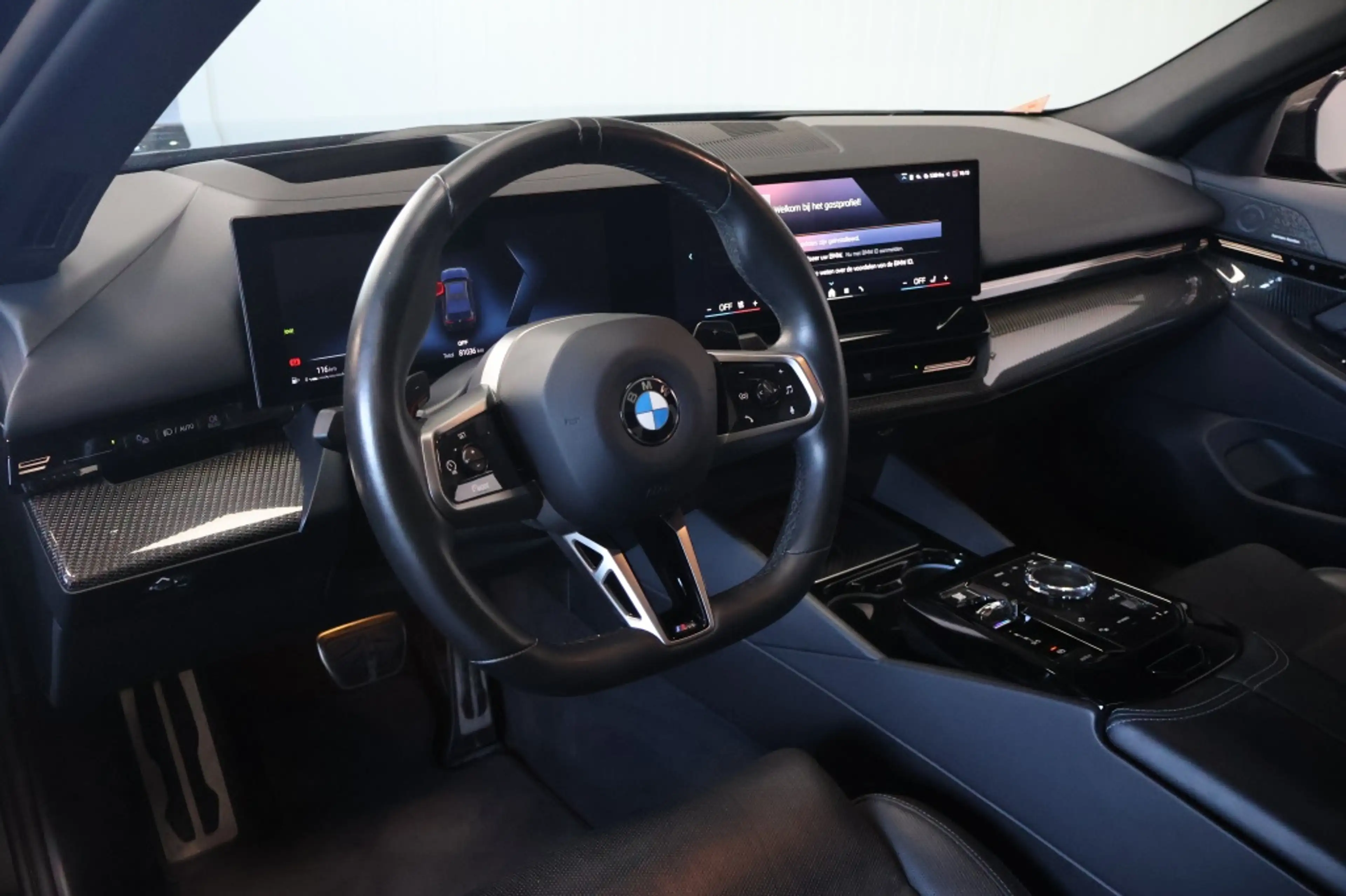 BMW 520 5-serie 520i | M-Sport Pro | Panorama | H&K | Trek — photo 10