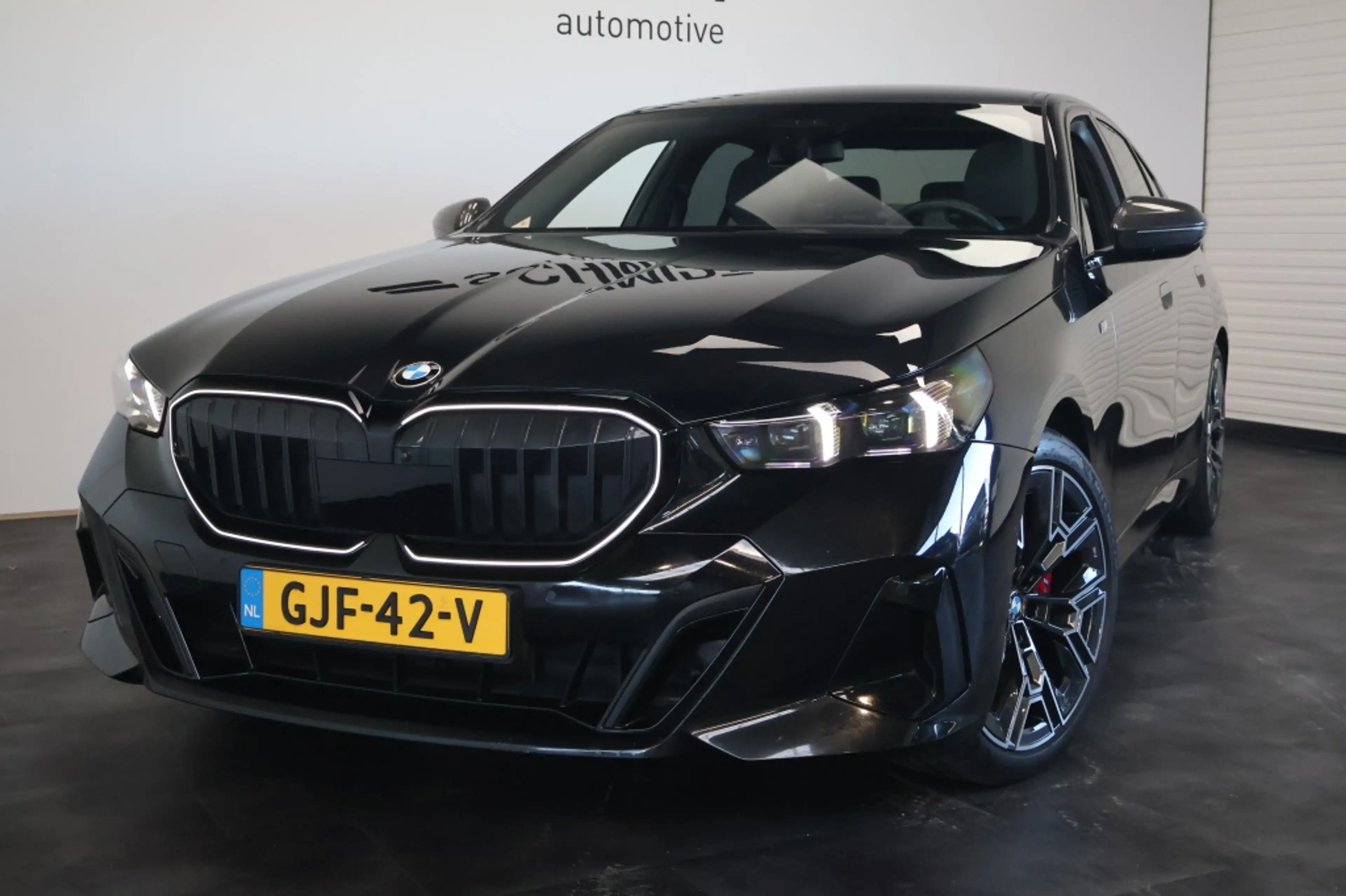 BMW 520 5-serie 520i | M-Sport Pro | Panorama | H&K | Trek — photo 5