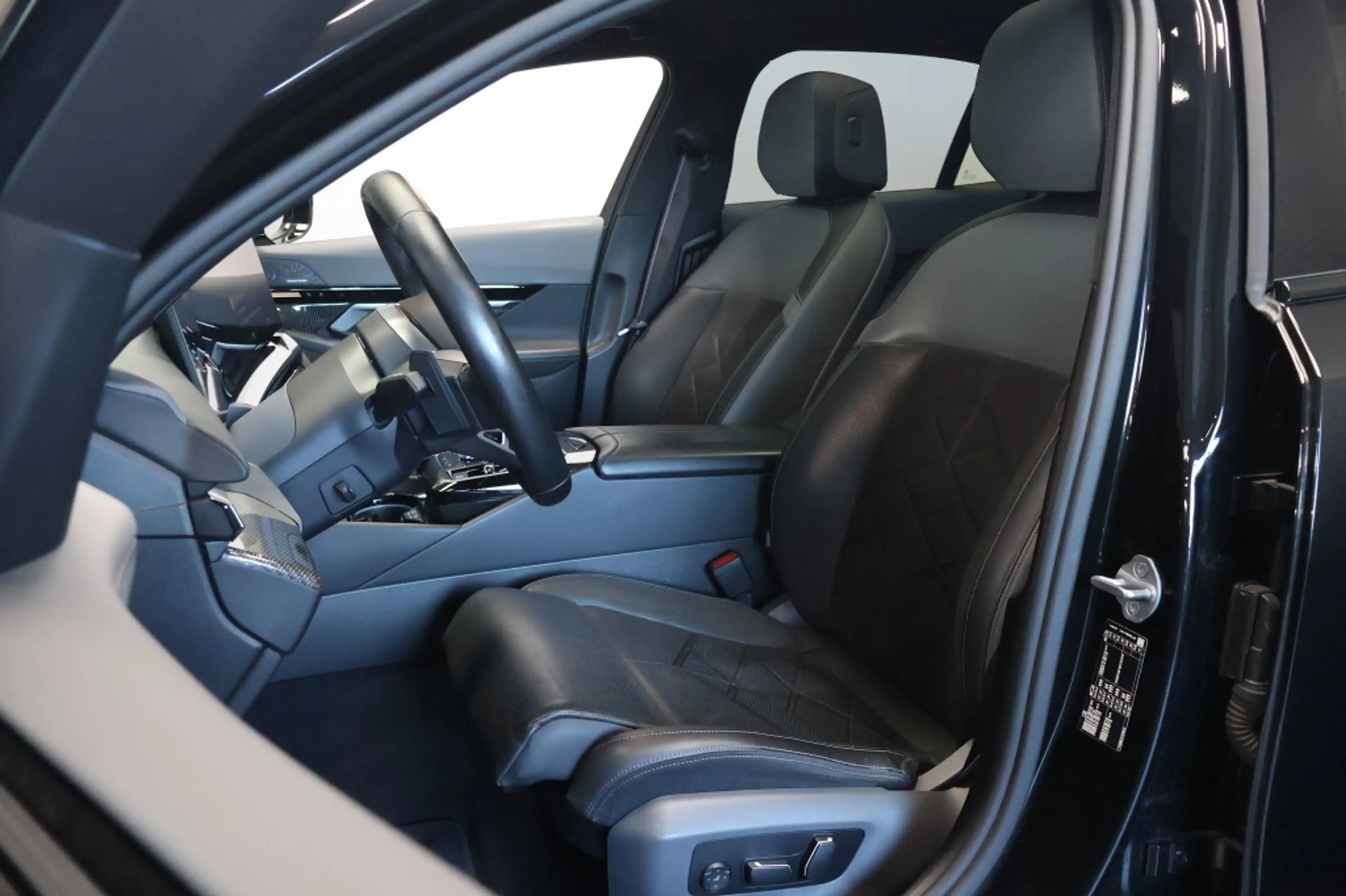 BMW 520 5-serie 520i | M-Sport Pro | Panorama | H&K | Trek — photo 11