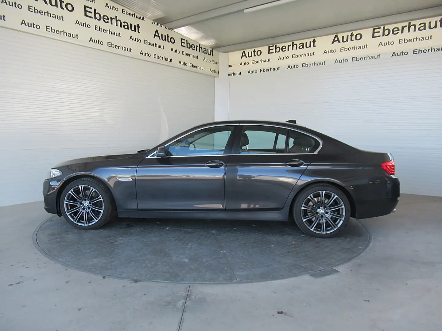 BMW 525 d xDrive Österreich-Paket Aut. *Xenon *Navi *Sp... Grau - 2