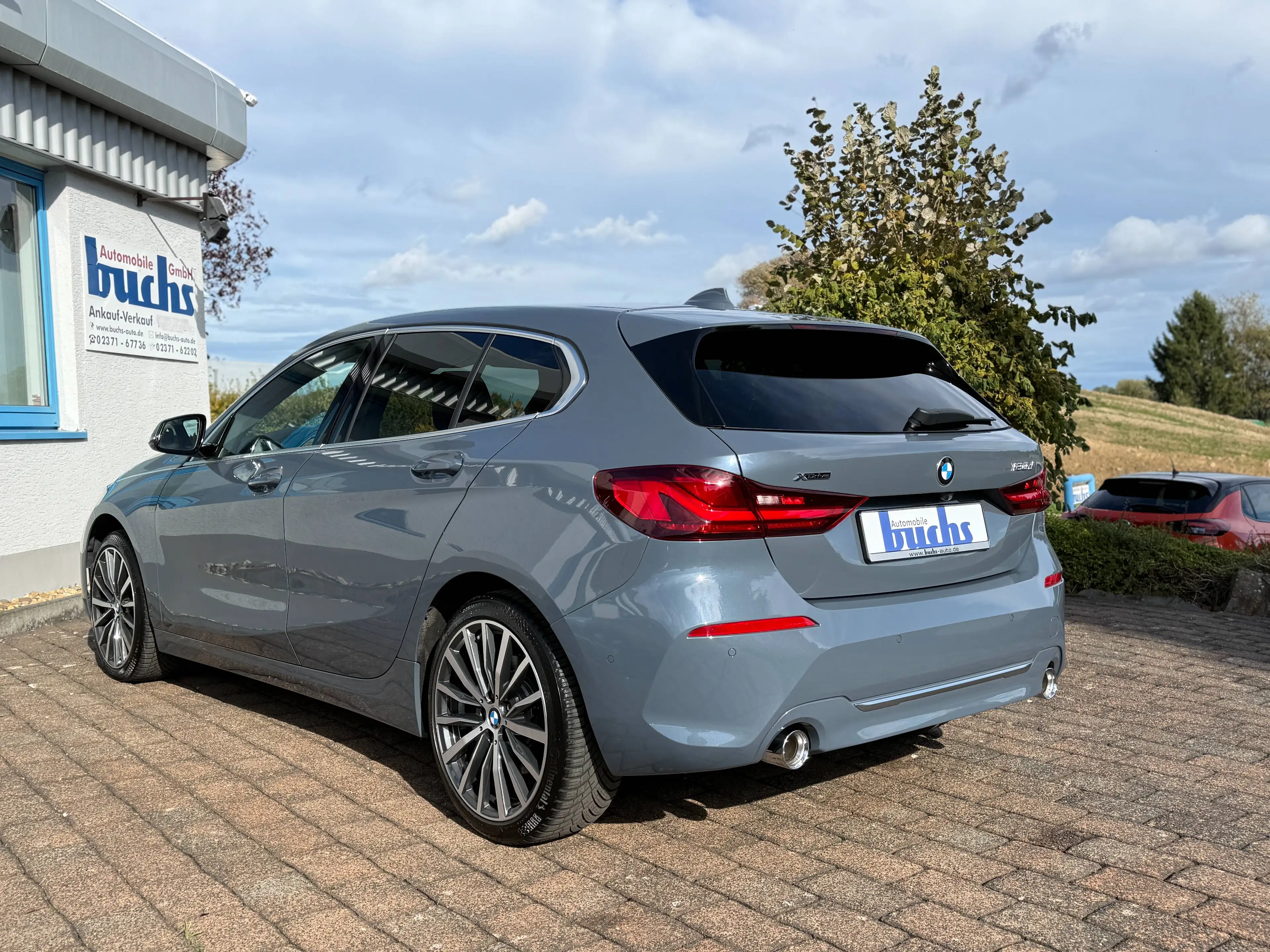 BMW 120 d xDrive Luxury Line Autom. ACC AHK Pano HUD LED Leder — photo 12