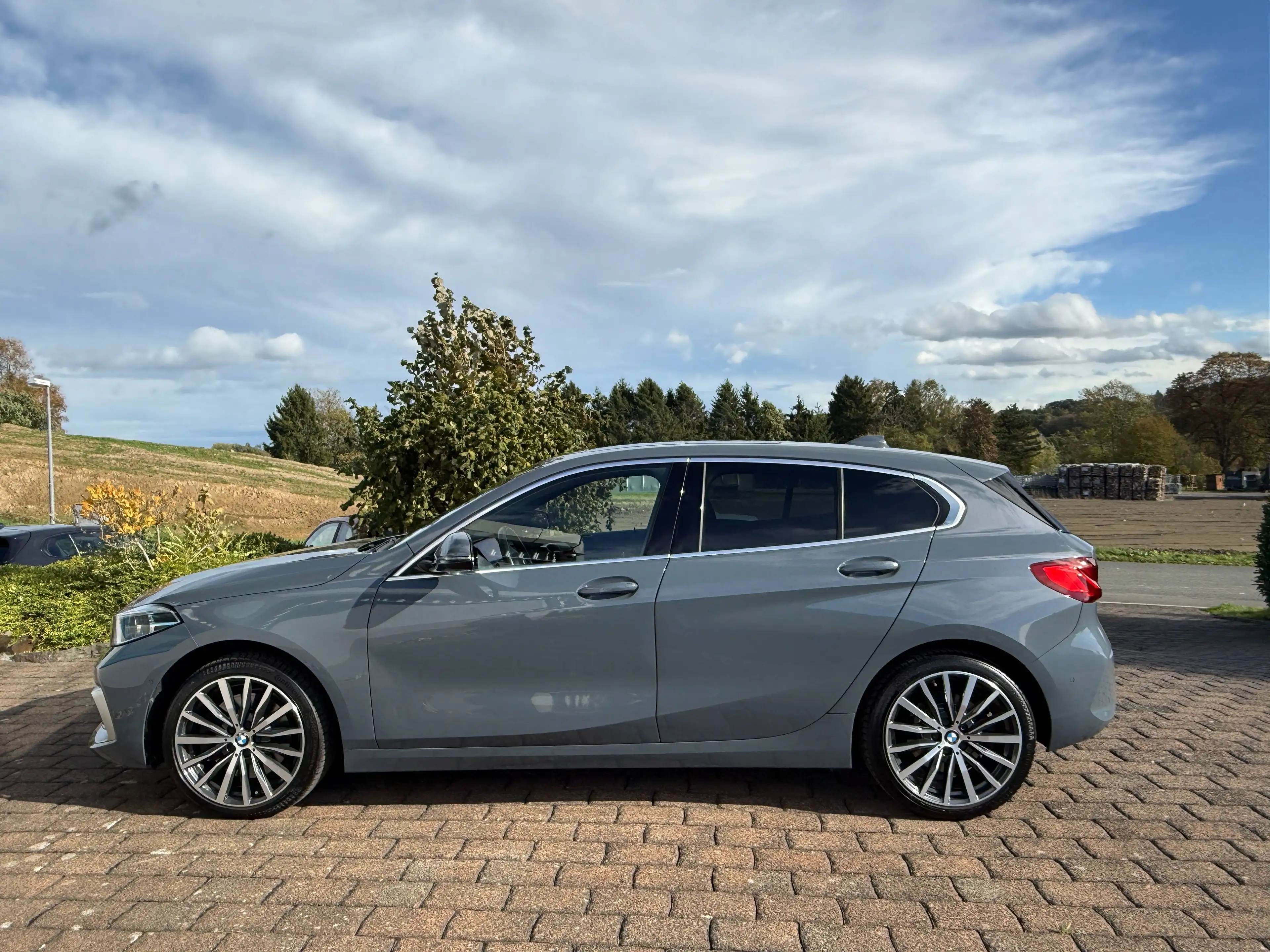 BMW 120 d xDrive Luxury Line Autom. ACC AHK Pano HUD LED Leder — photo 13