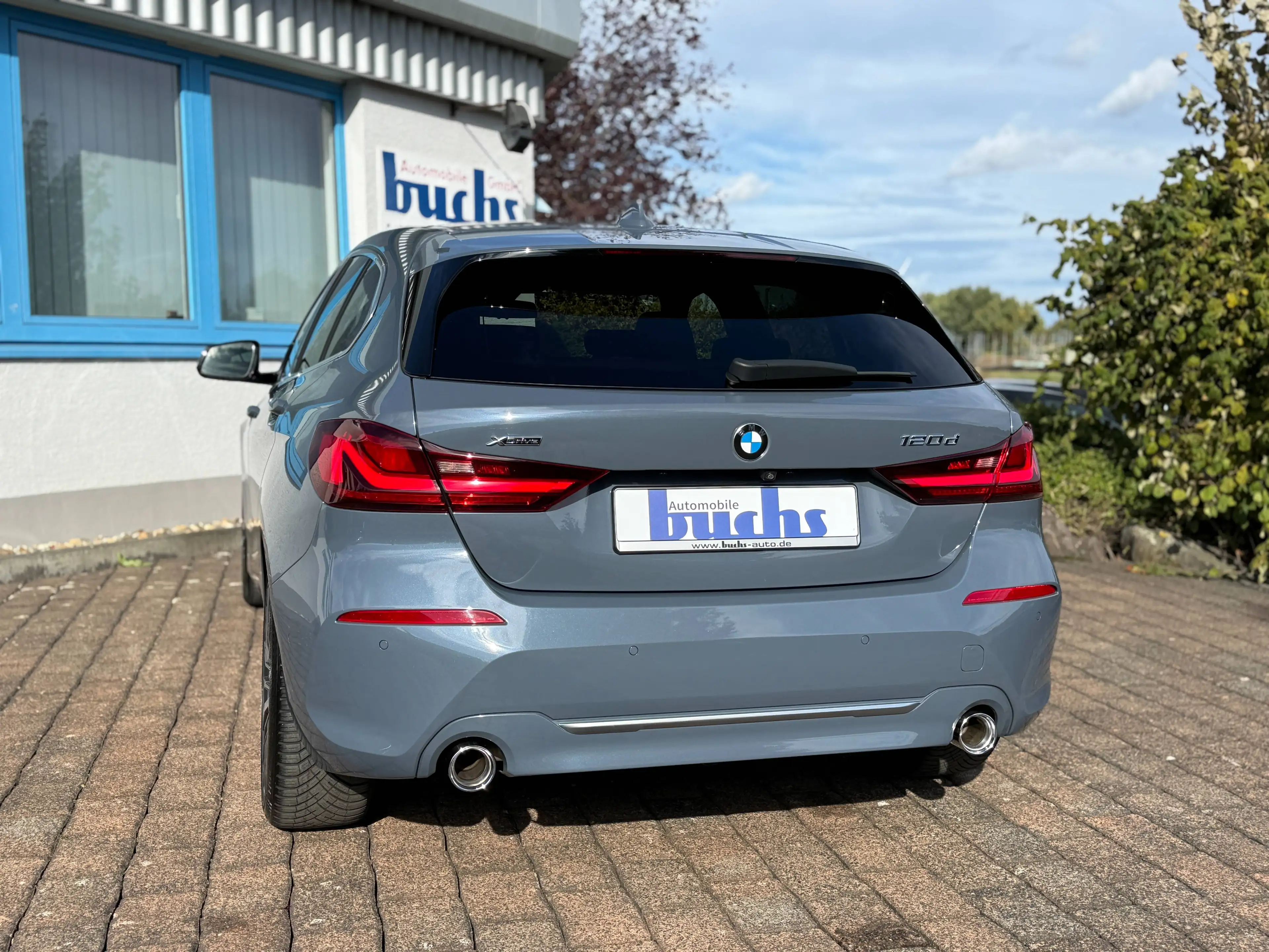 BMW 120 d xDrive Luxury Line Autom. ACC AHK Pano HUD LED Leder — photo 6
