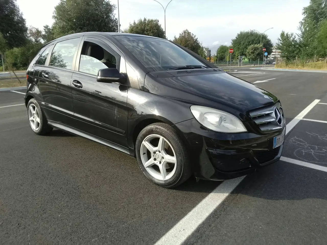 Mercedes-Benz B 180 Classe B - T245 (170) FL — photo 1 of 7
