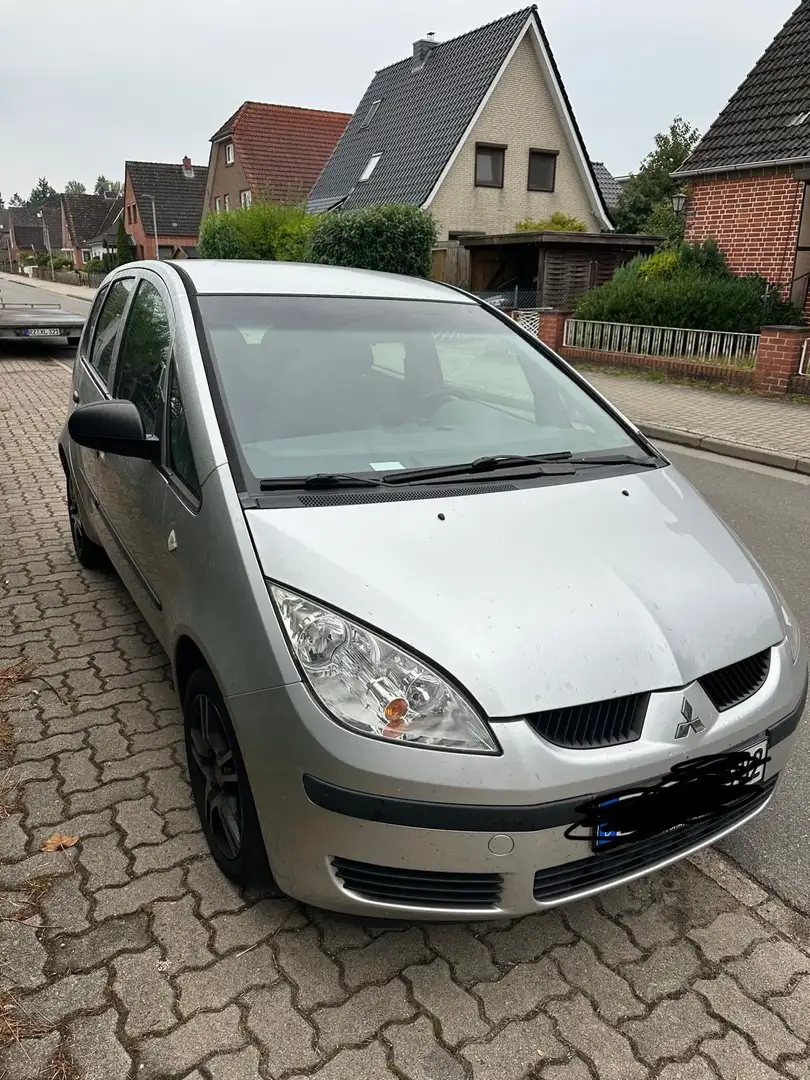 Mitsubishi Colt 1.5 DI-D Invite Grijs - 2