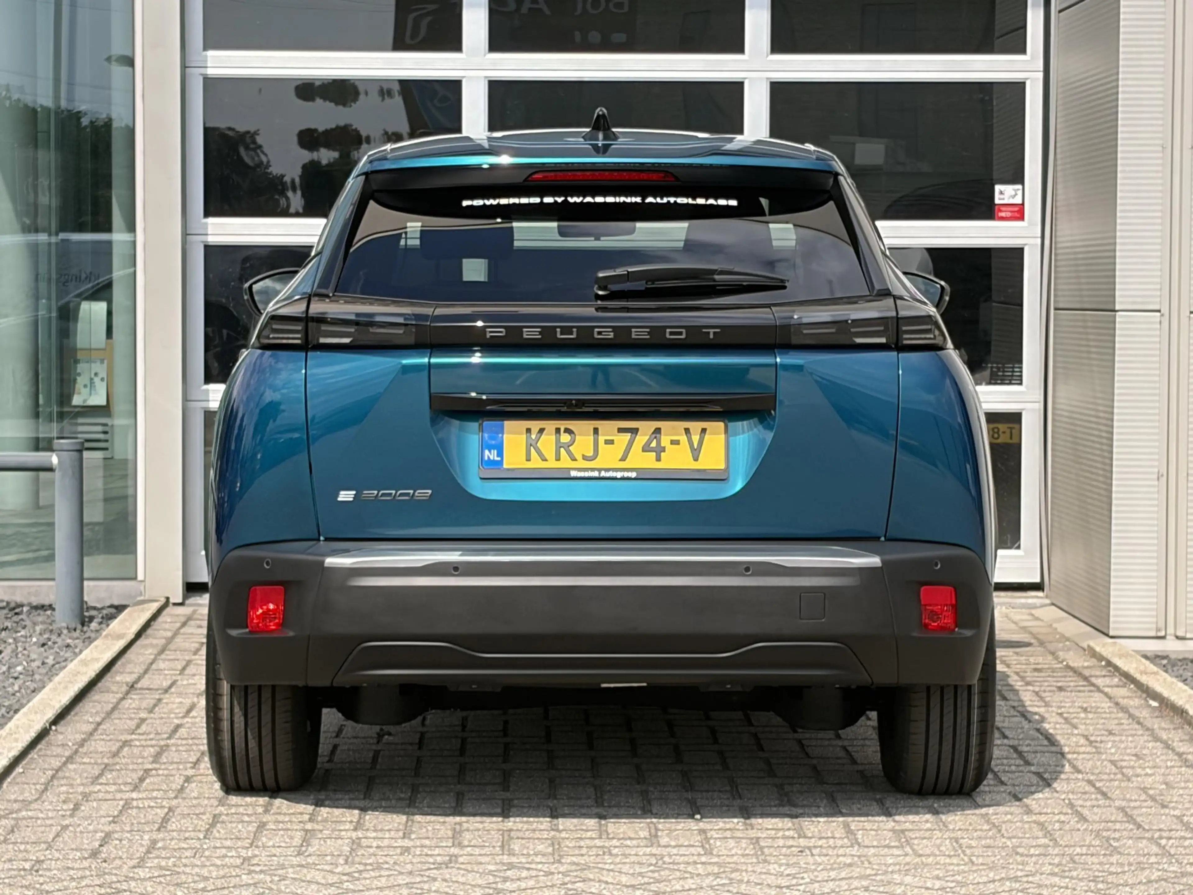 Peugeot e-2008 EV Business 54 kWh — photo 8